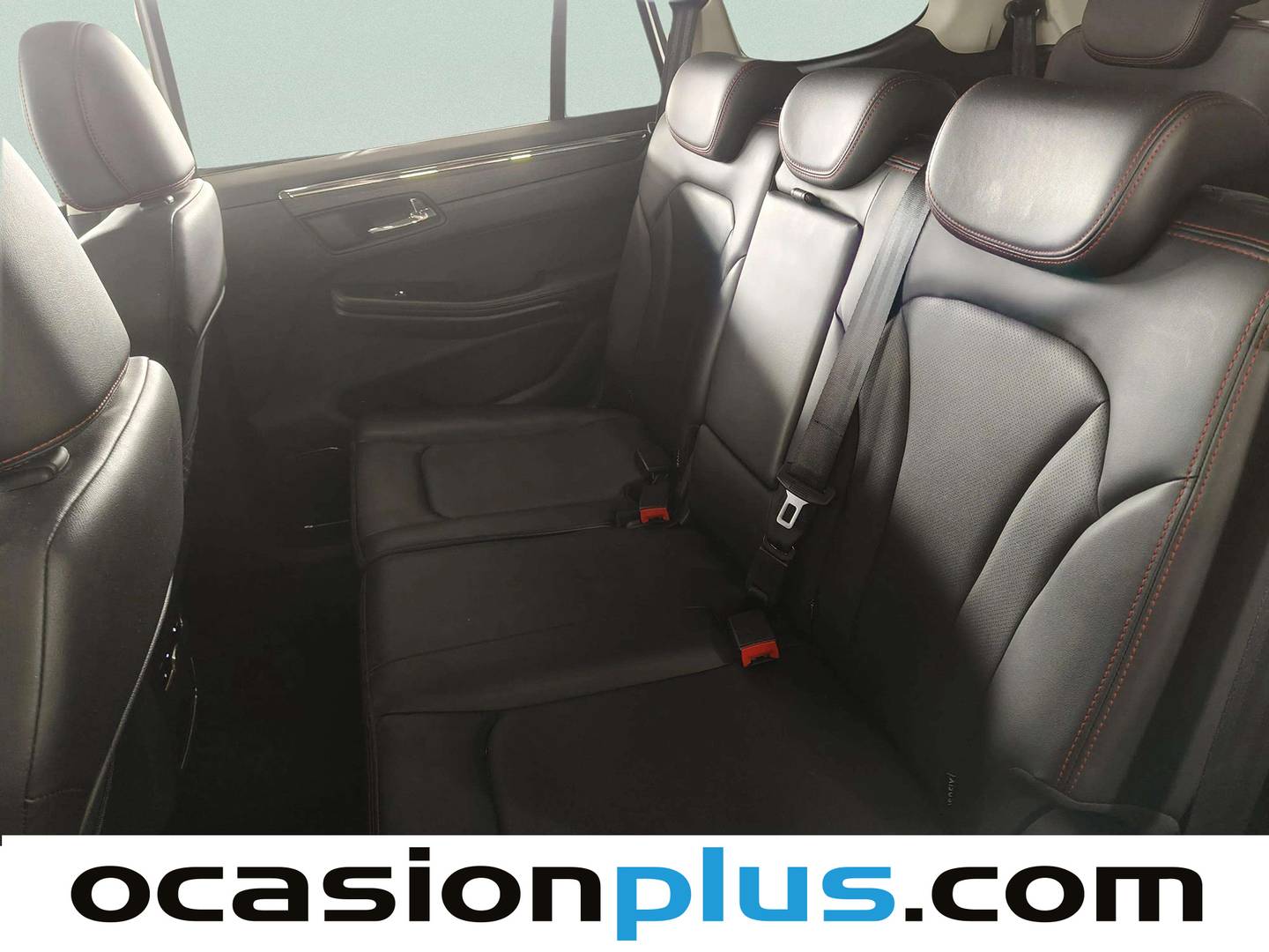 Foto asientos traseros SWM G05 SWM G05 1.5T MT (139 CV) 7 Plazas