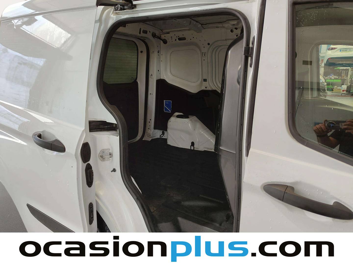 Foto asientos traseros Ford Transit Courier Ford Transit Courier Furgon 1.5 TDCI Ambiente (75 CV)