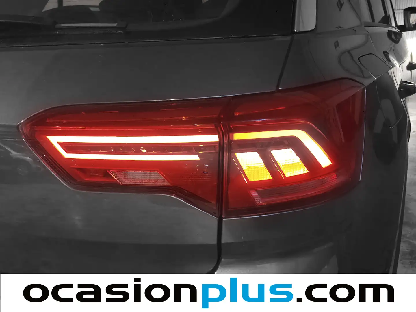 Foto Volkswagen T-Roc Volkswagen T-Roc Edition 1.6 TDI (115 CV)