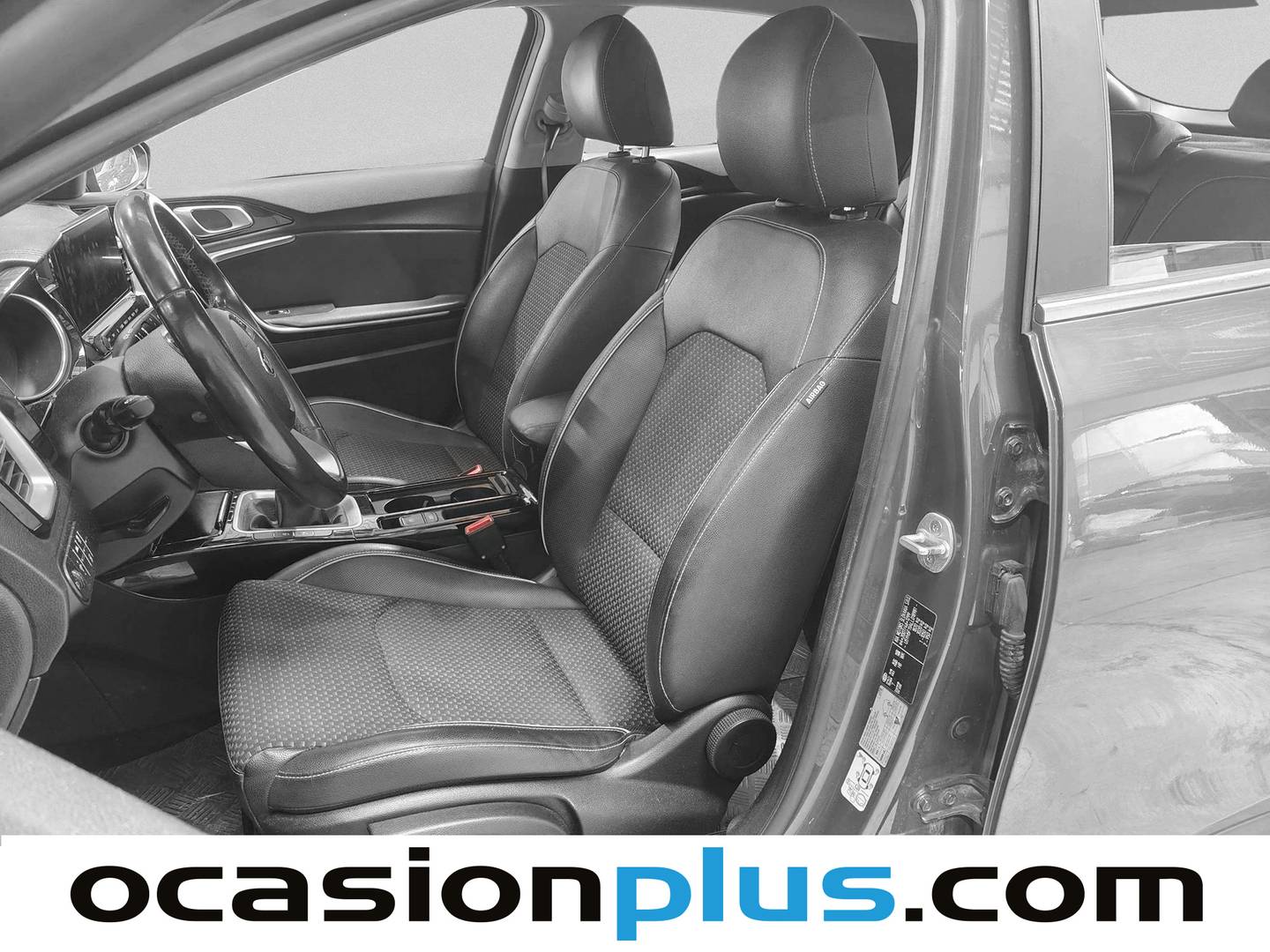 Foto asientos delanteros KIA XCeed KIA XCeed 1.0 T-GDi Tech (120 CV)