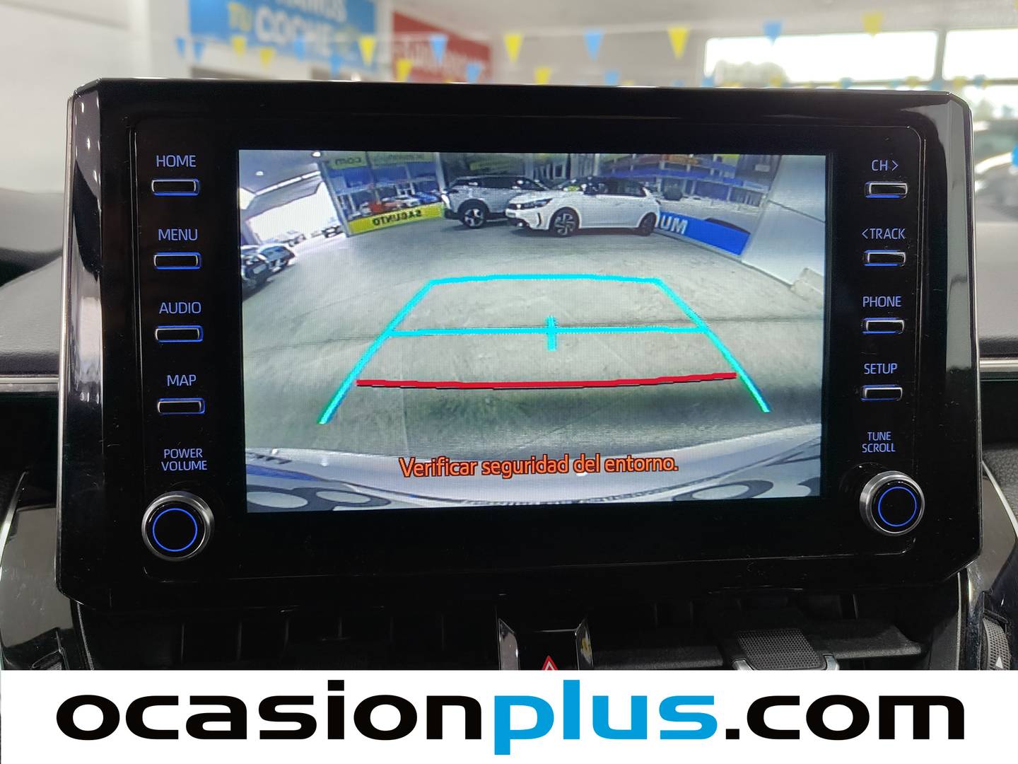 Extras y acabados del Toyota Corolla Toyota Corolla Sport 125H Business E-CVT (122 CV)