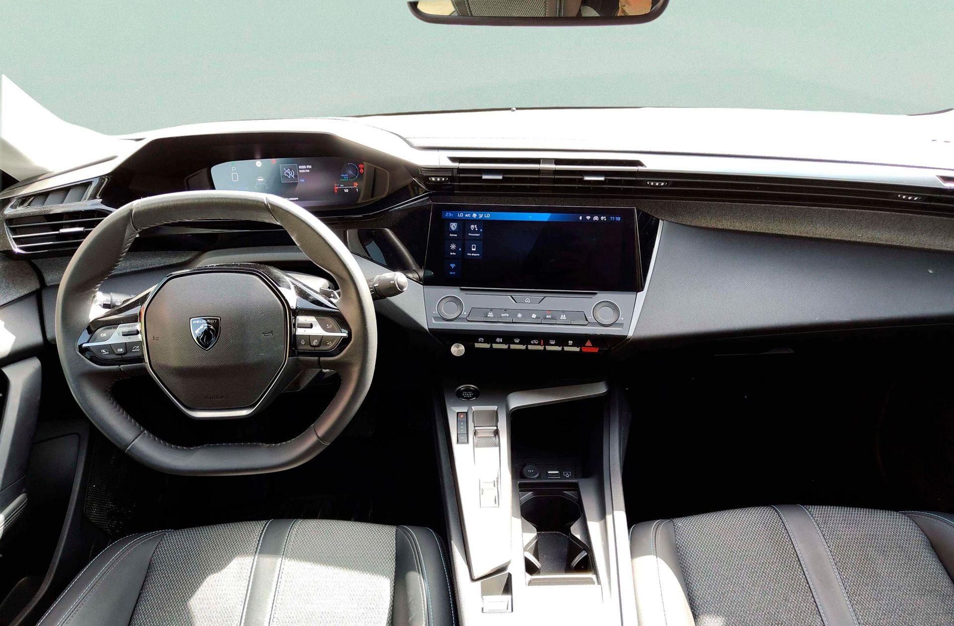 Peugeot 408 Allure Hybrid eDCS6 - foto 6