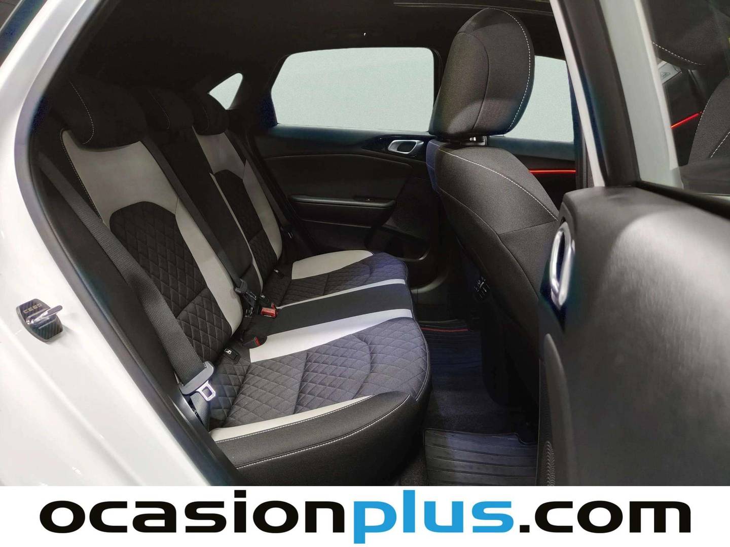 KIA Ceed KIA Ceed 1.5 MHEV GT Line DCT (160 CV) de segunda mano