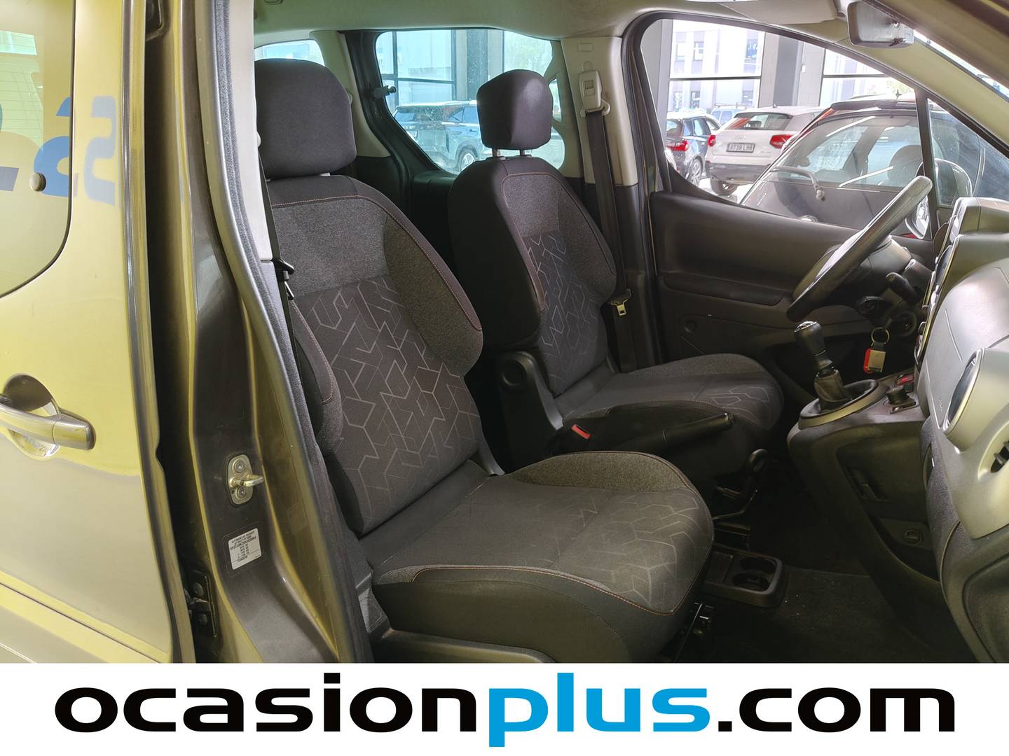 Foto asientos traseros Peugeot Partner Peugeot Partner Tepee 1.2 PureTech Active (110 CV)