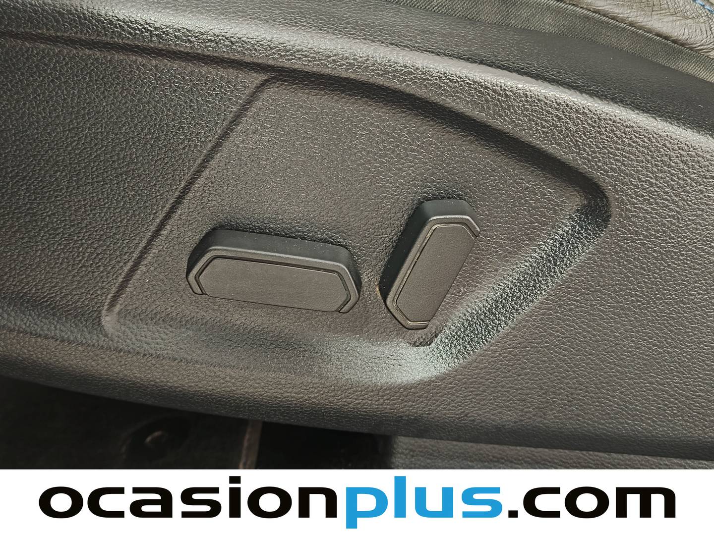 Equipamiento del Ford Ranger Ford Ranger 2.0 Ecoblue Doble Cabina Raptor 4x4 AT (213 CV)