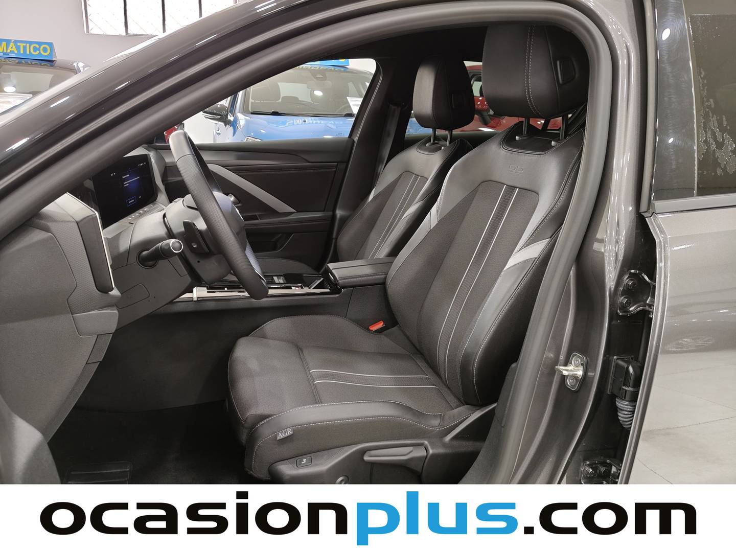Foto asientos delanteros Opel Astra Opel Astra 1.5D DTH GS Auto (130 CV)