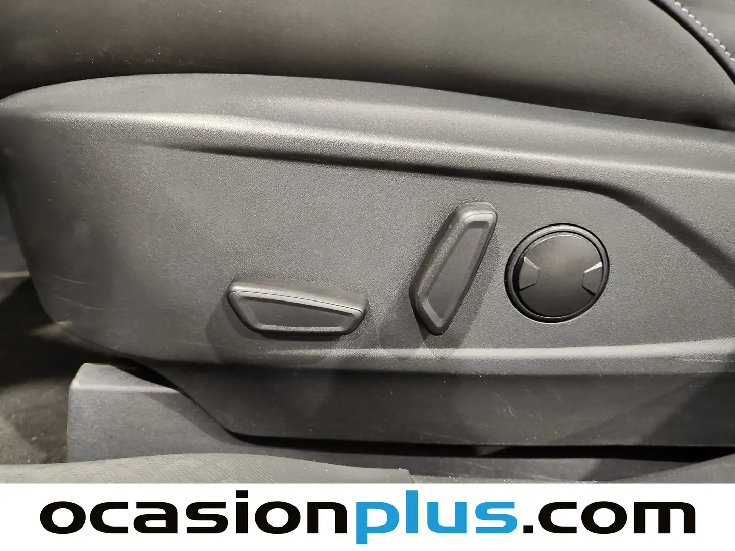 Foto Ford Mustang Mach-E Ford Mustang Mach-E Batería 75.7Kwh AWD (269 CV)