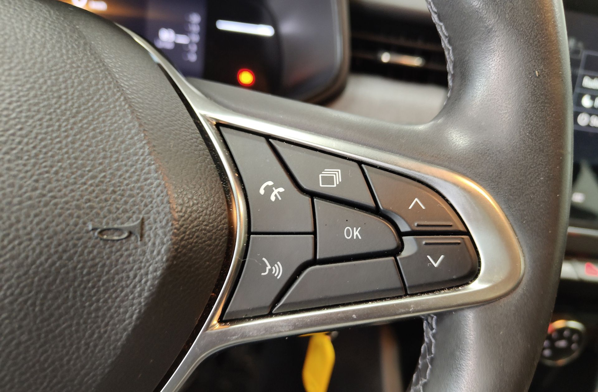 Renault Clio Evolution TCe - foto 26
