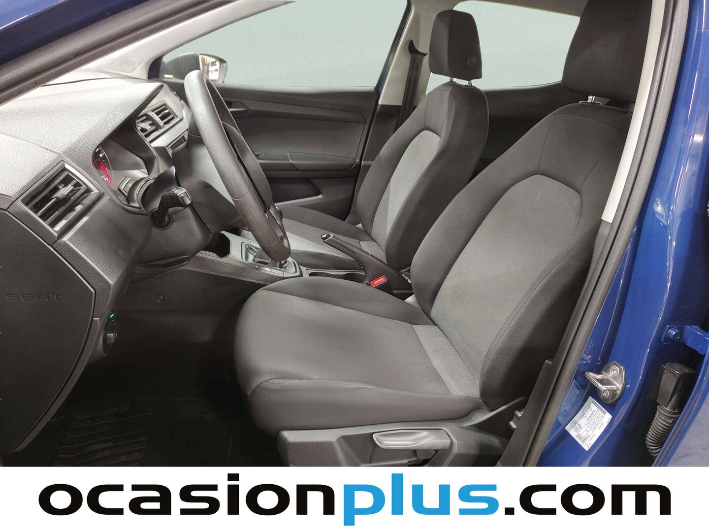Foto asientos delanteros Seat Ibiza SEAT Ibiza 1.0 MPI S&S Reference Plus (80 CV)