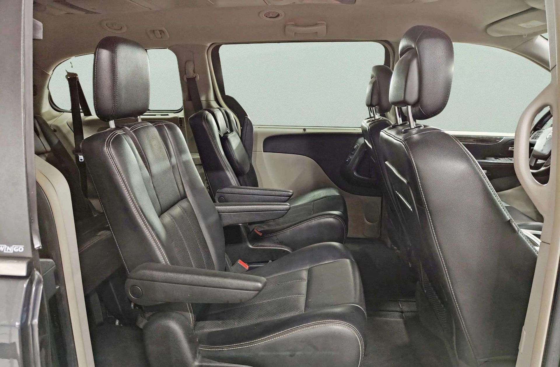 Lancia Voyager 2.8 CRD Gold 7 plazas - foto 18