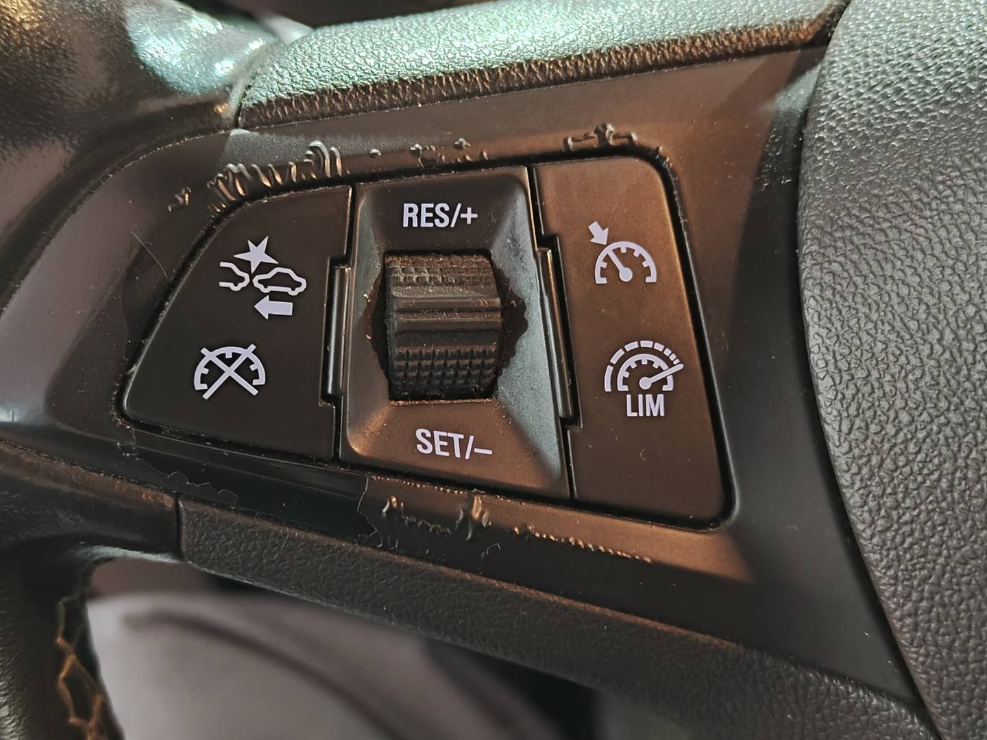 Foto Opel Astra Opel Astra 1.5 D DVH GS Line (122 CV)