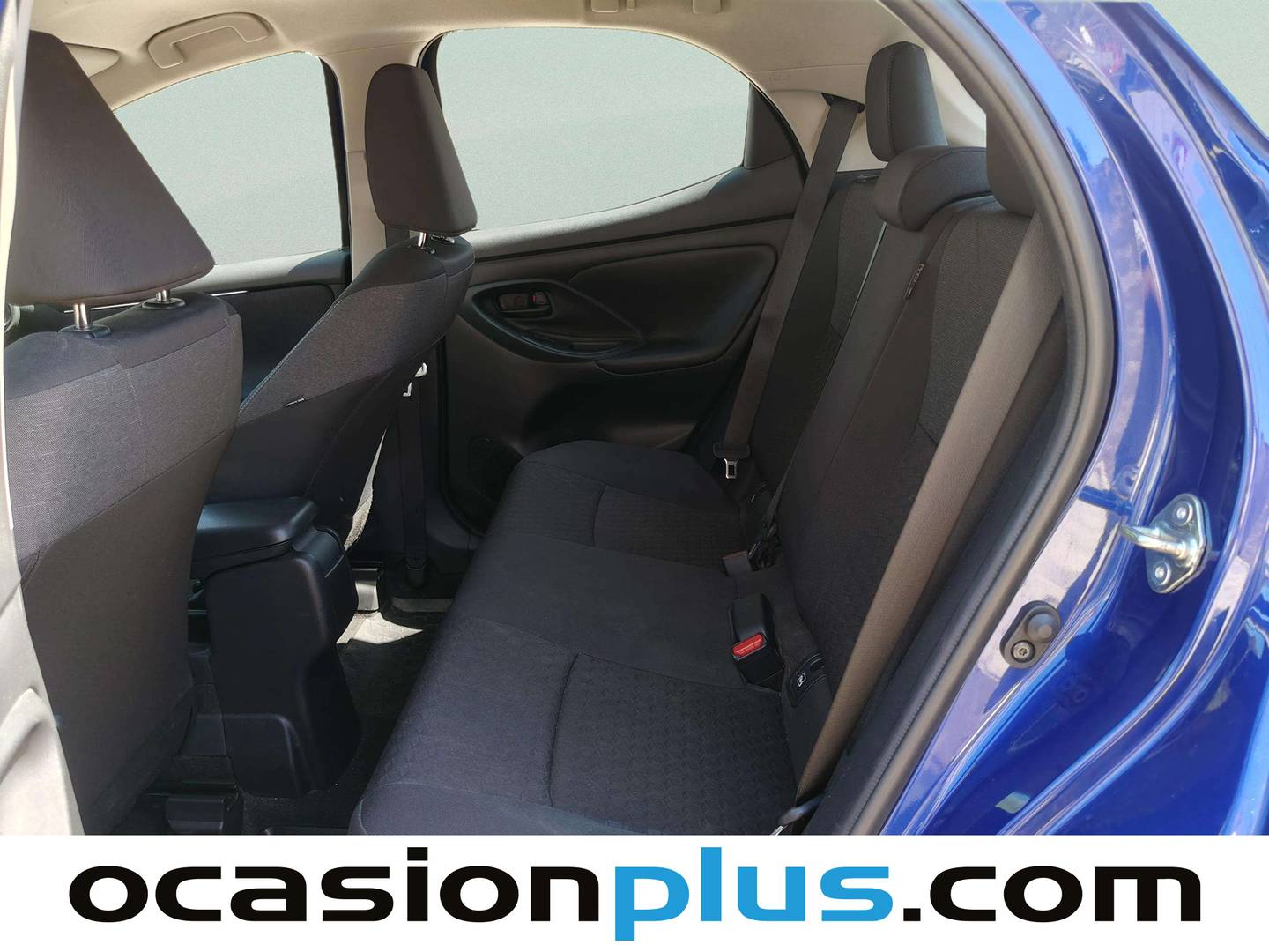 Foto asientos traseros Toyota Yaris Toyota Yaris 120H Active Tech (116 CV)