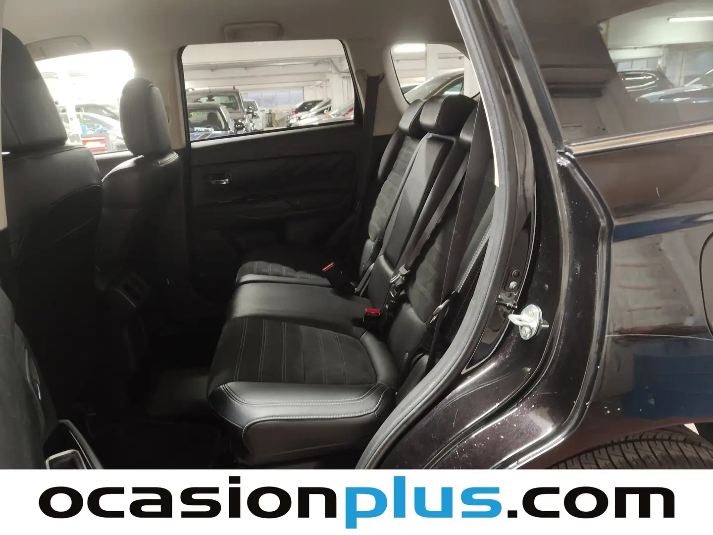 Foto Mitsubishi Outlander Mitsubishi Outlander 2.4 PHEV Motion 4WD Auto (224 CV)