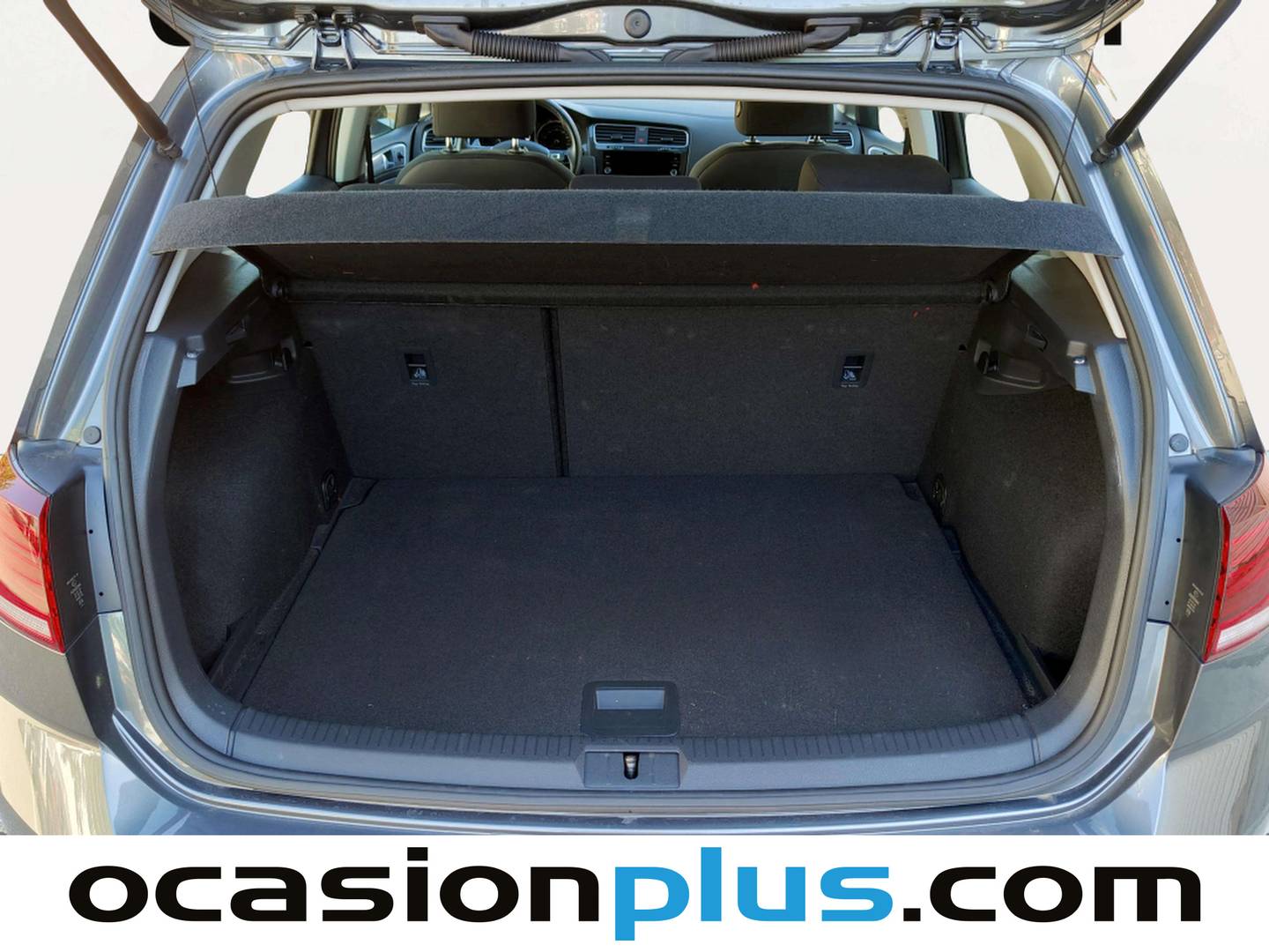 Fotos maletero Volkswagen Golf Volkswagen Golf Business 1.5 TSI Evo (130 CV)