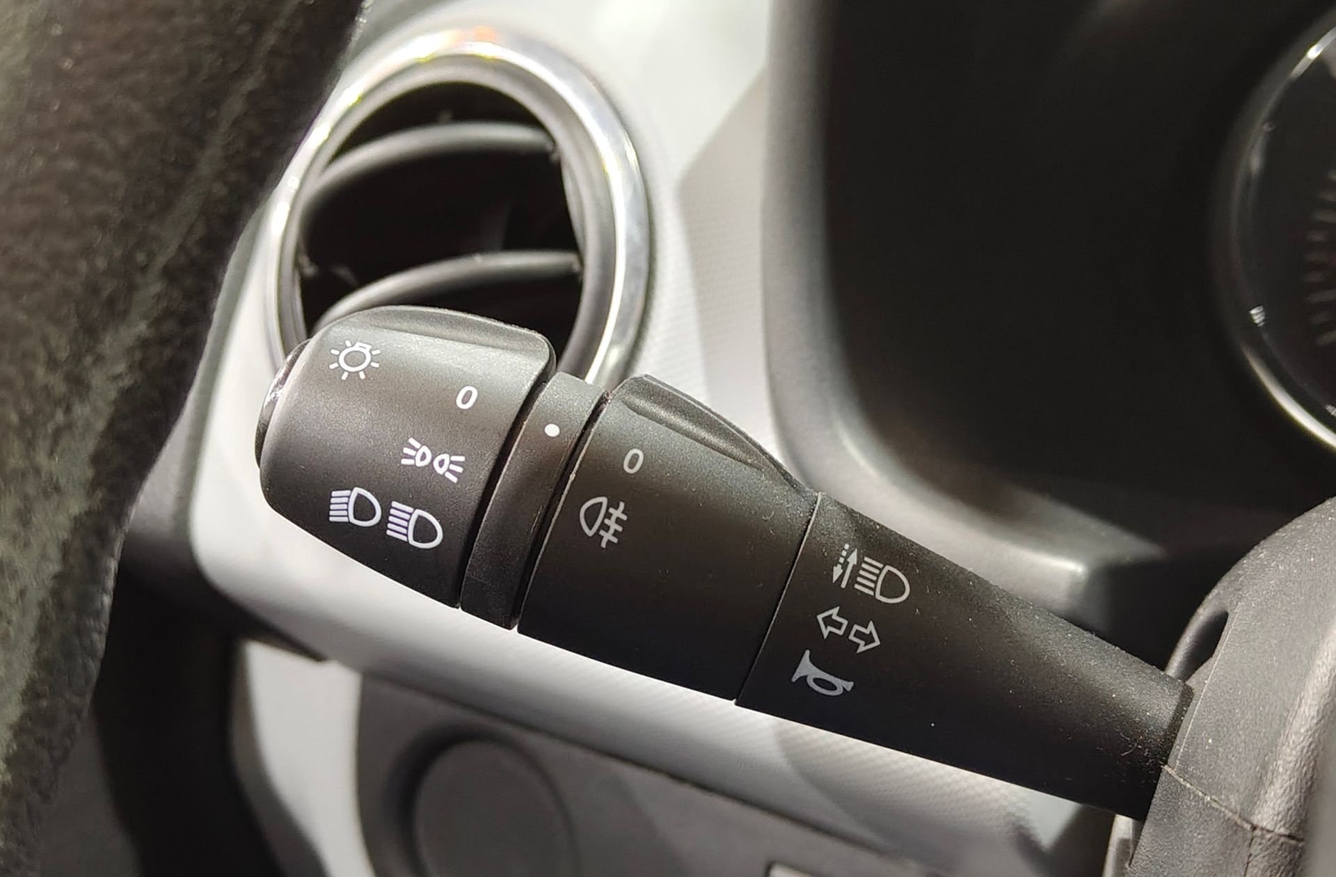Dacia Logan 1.2 Ambiance - foto 19