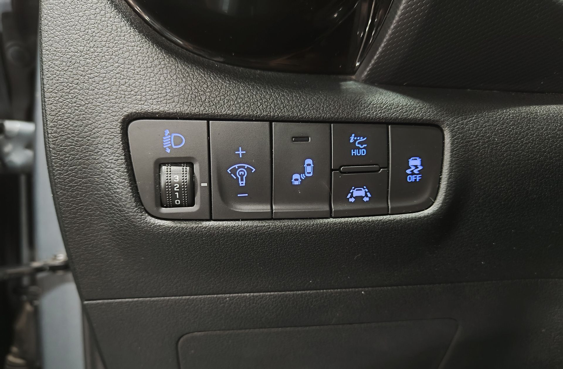 Hyundai Kona 1.0 T-GDi Tecno 4x2 AEB - foto 23