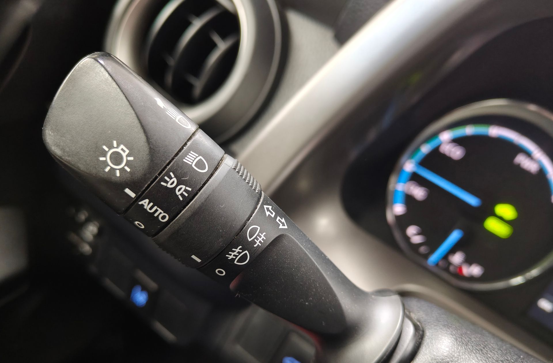 Toyota RAV4 2.5l hybrid Advance 4WD - foto 23