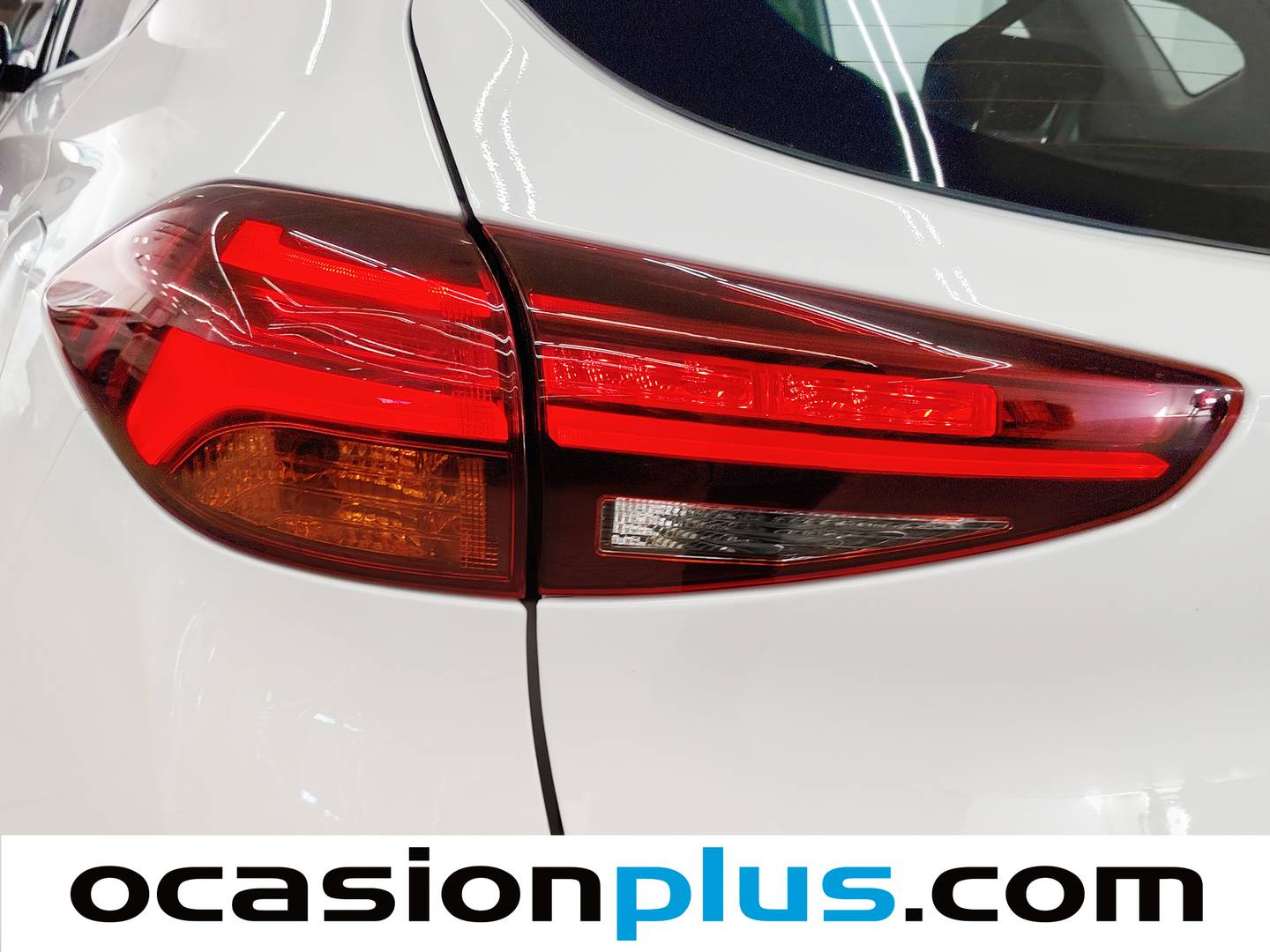 Paquetes del Hyundai Tucson Hyundai Tucson 1.6 GDI SLE 4x2 (132 CV)