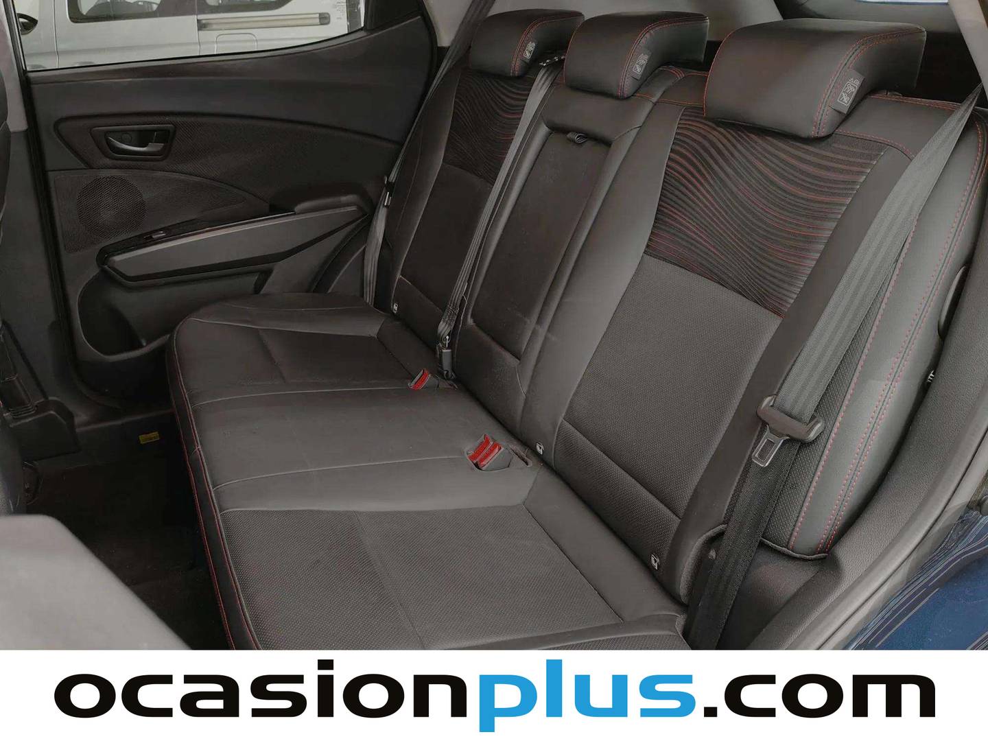 Foto asientos traseros SsangYong XLV SsangYong XLV G16 Premium 4x2 (128 CV)