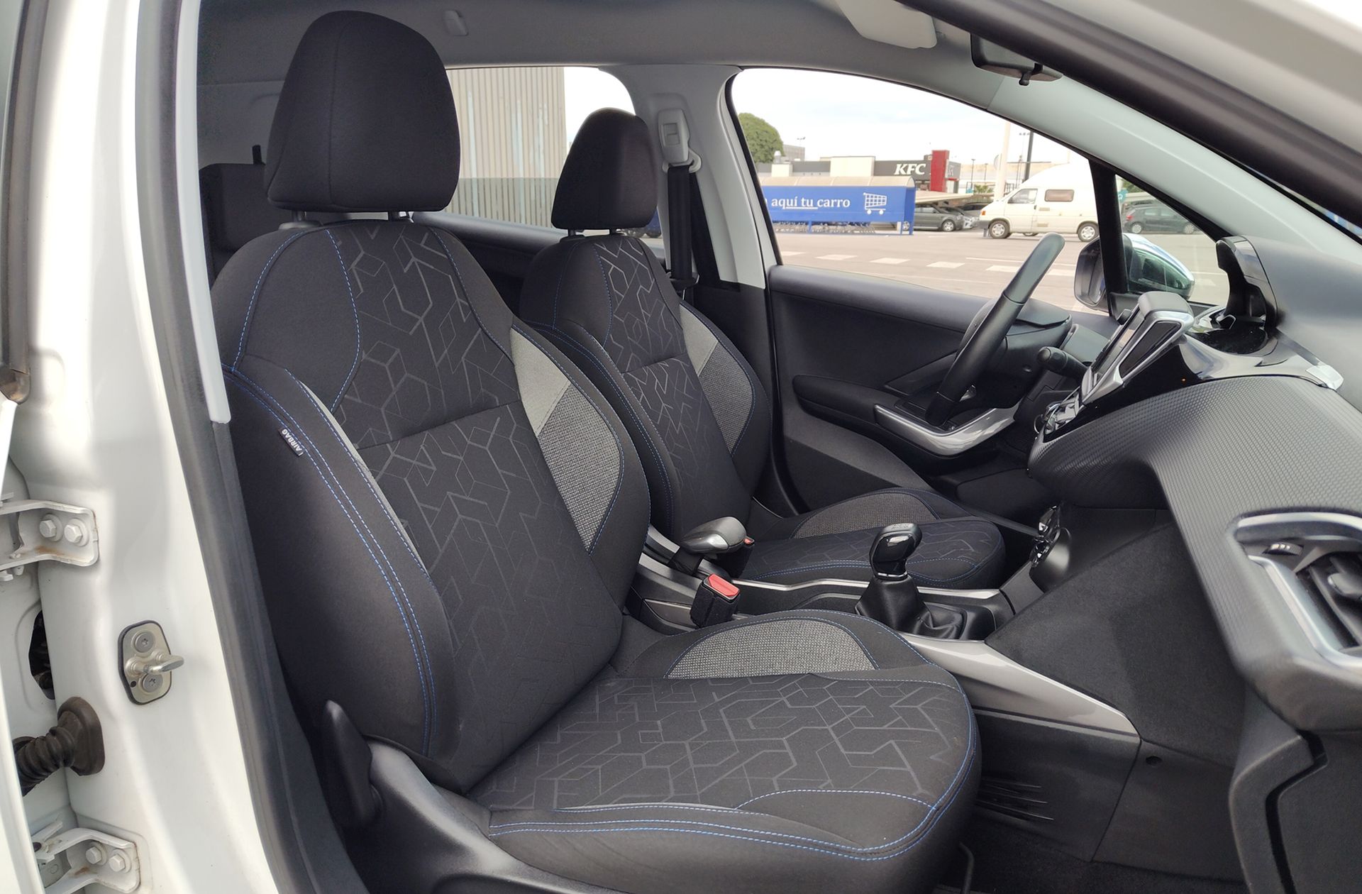 Peugeot 2008 PureTech 82 Style - foto 17