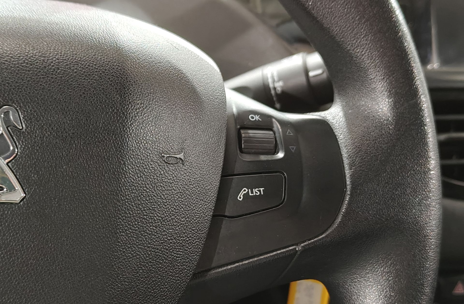 Peugeot 208 1.2 PureTech Active - foto 23