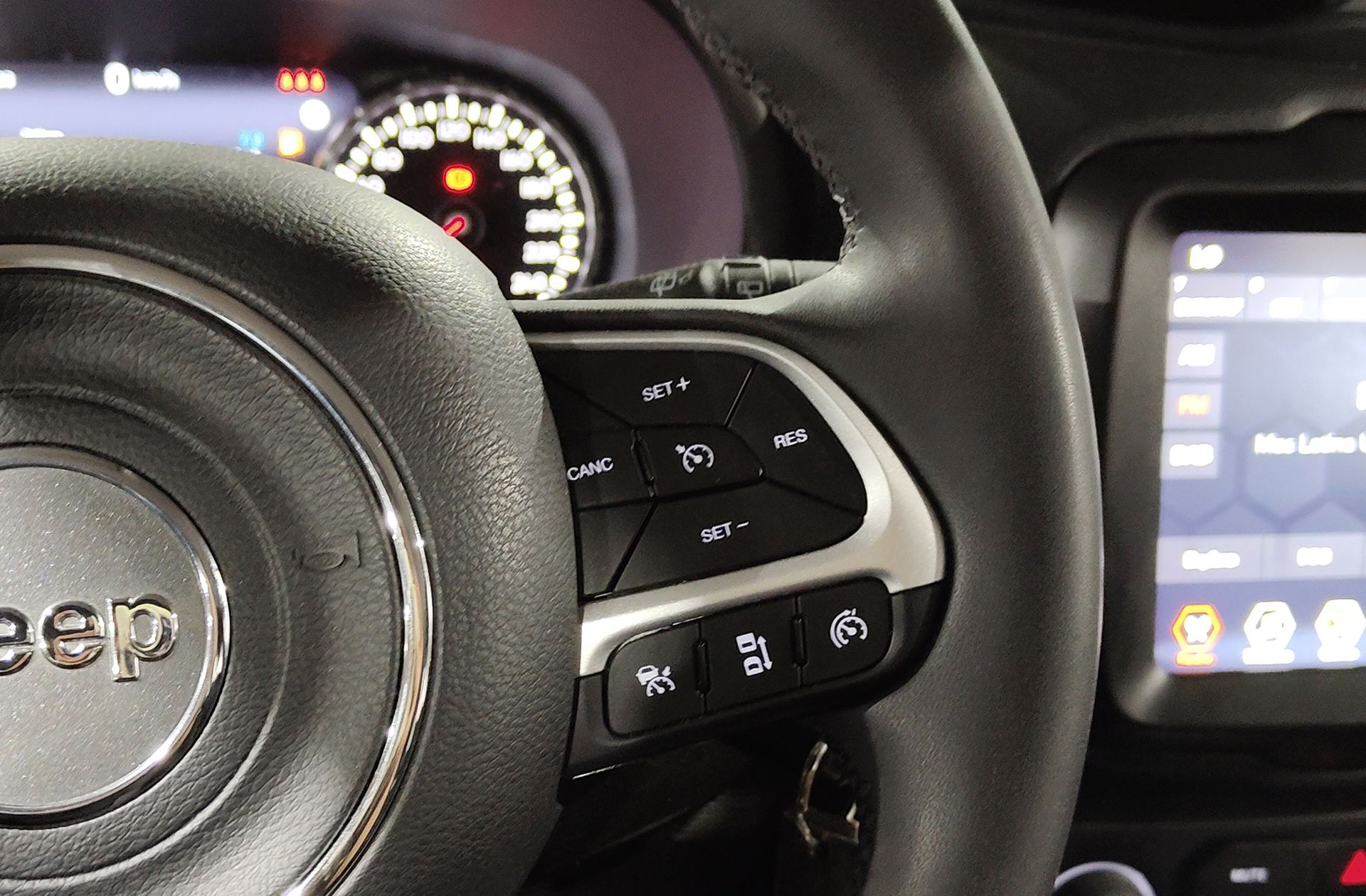 Jeep Renegade 1.0G Limited 4x2 - foto 22