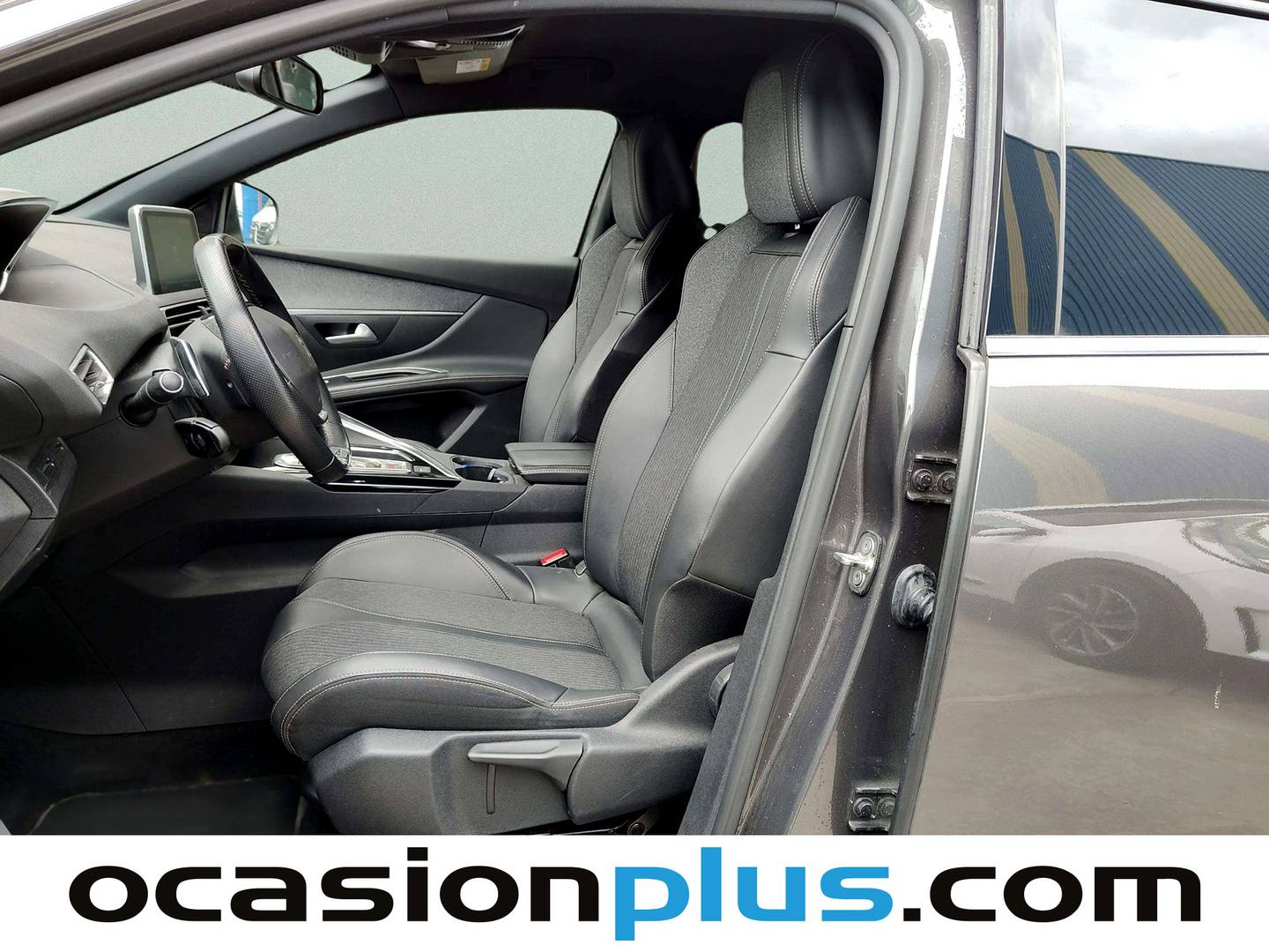 Foto asientos delanteros Peugeot 5008 Peugeot 5008 BlueHDI GT Line S&S (130 CV) 7 Plazas