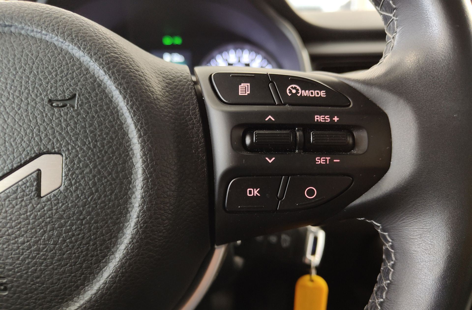 Kia Stonic 1.0 T-GDi MHEV Concept - foto 23
