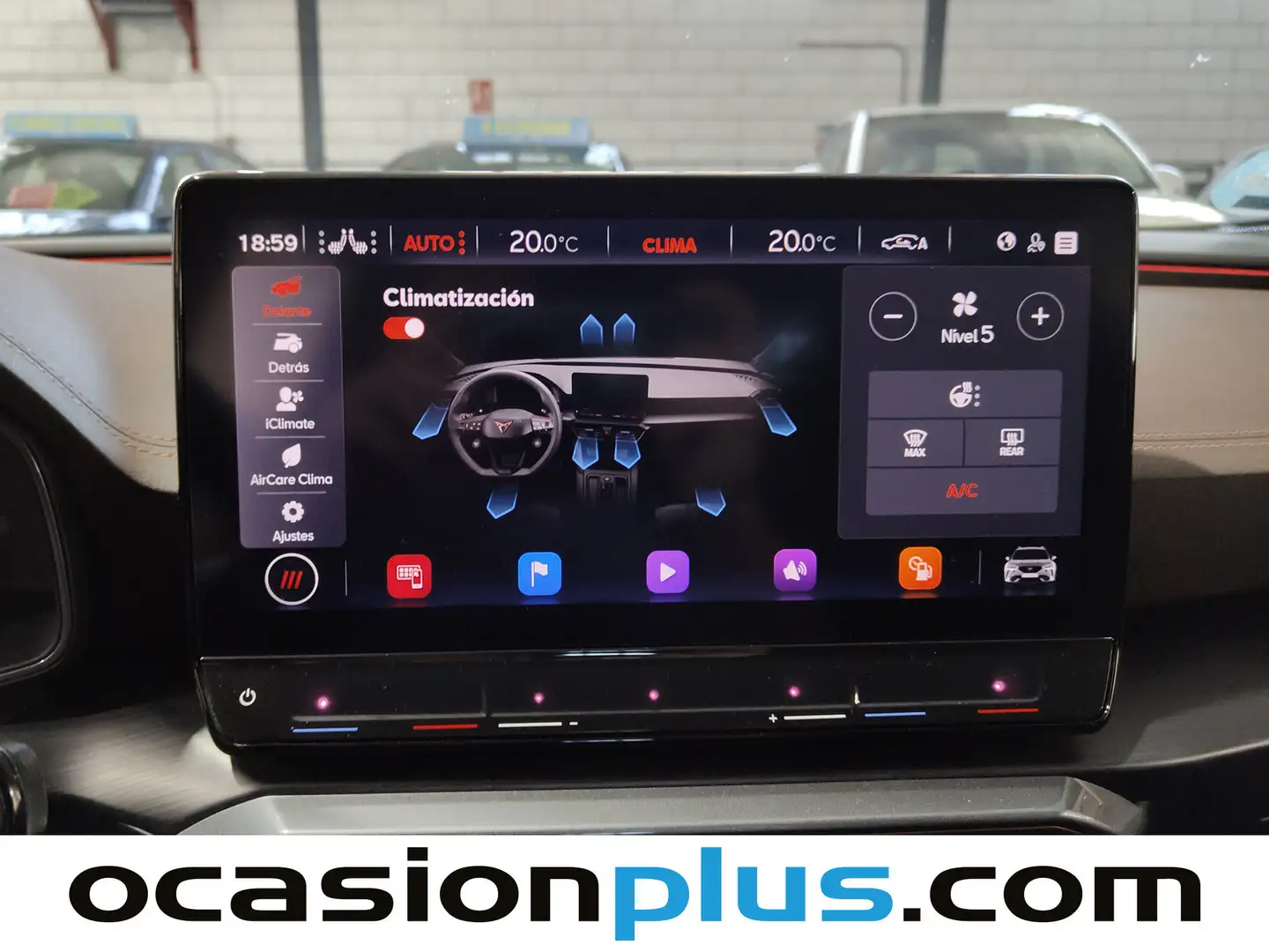 Foto Cupra Formentor CUPRA Formentor 2.5 TSI VZ5 Taiga Grey 4Drive DSG (390 CV)