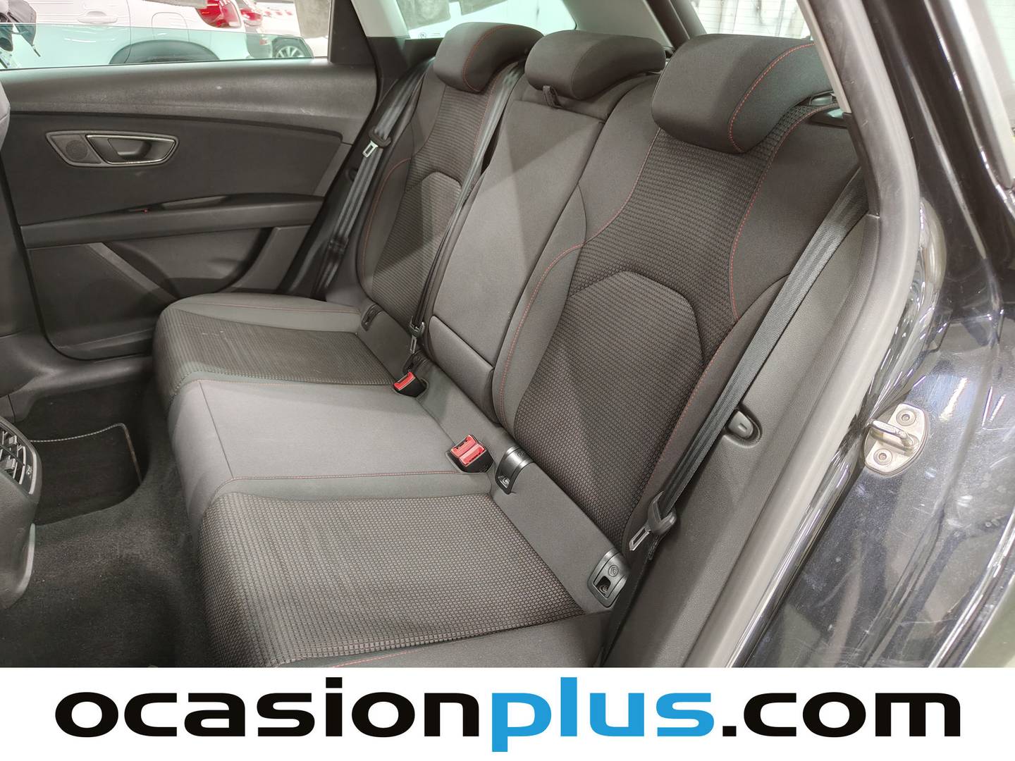 Foto asientos traseros Seat León Seat León ST 1.5 EcoTSI S&S FR Edition (130 CV)