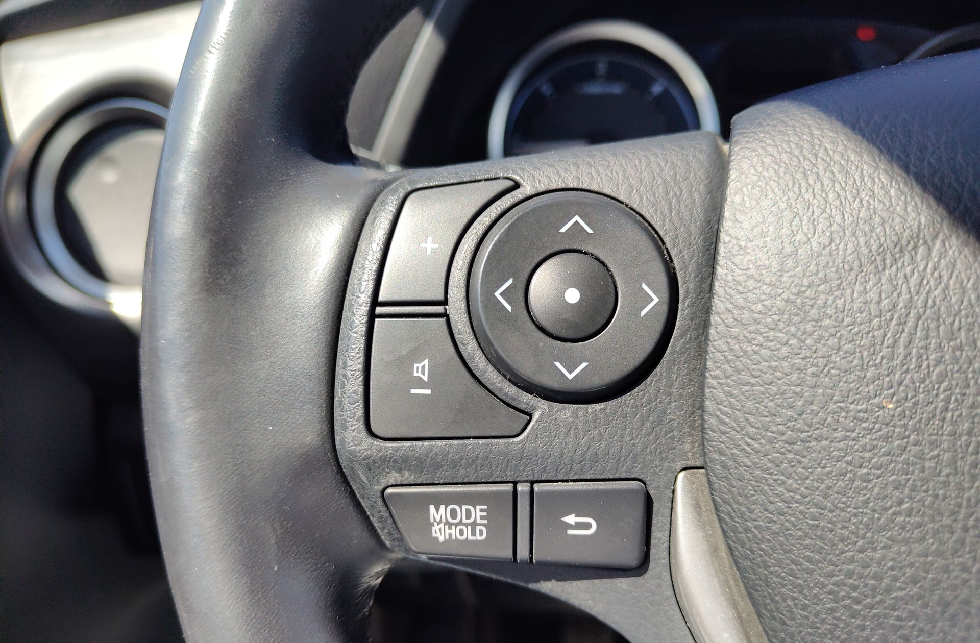 Toyota Auris 90D Feel! - foto 22