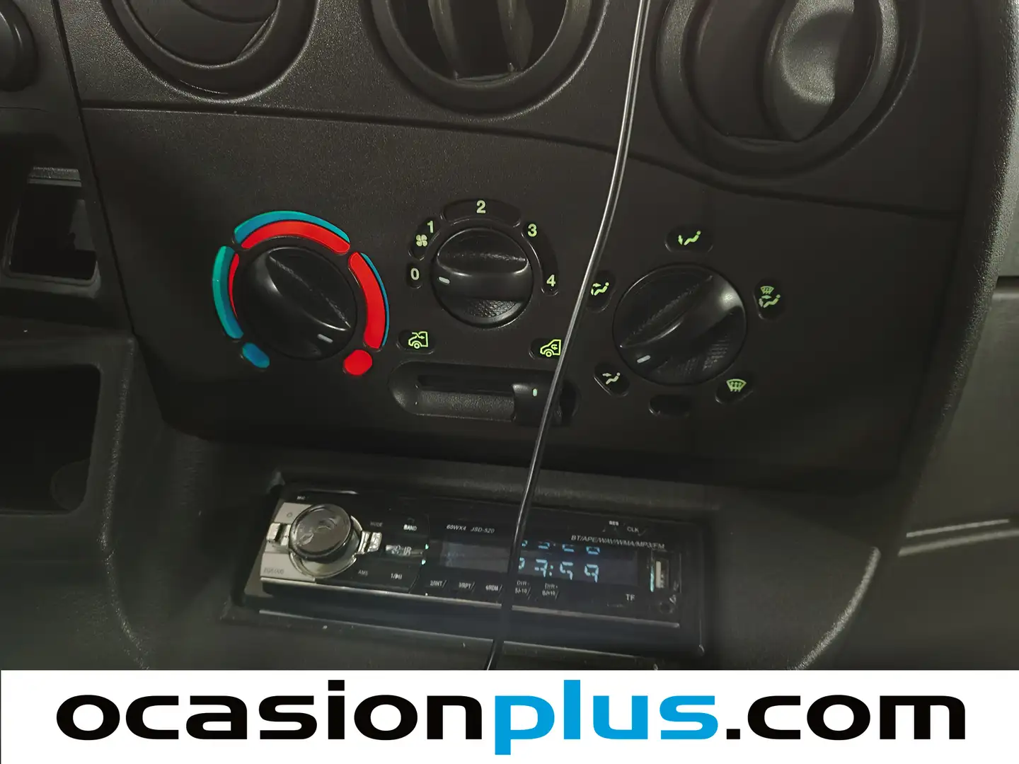 Foto Iveco Daily Iveco Daily Furgon 35 S 11 3300/2100 RS (105 CV)