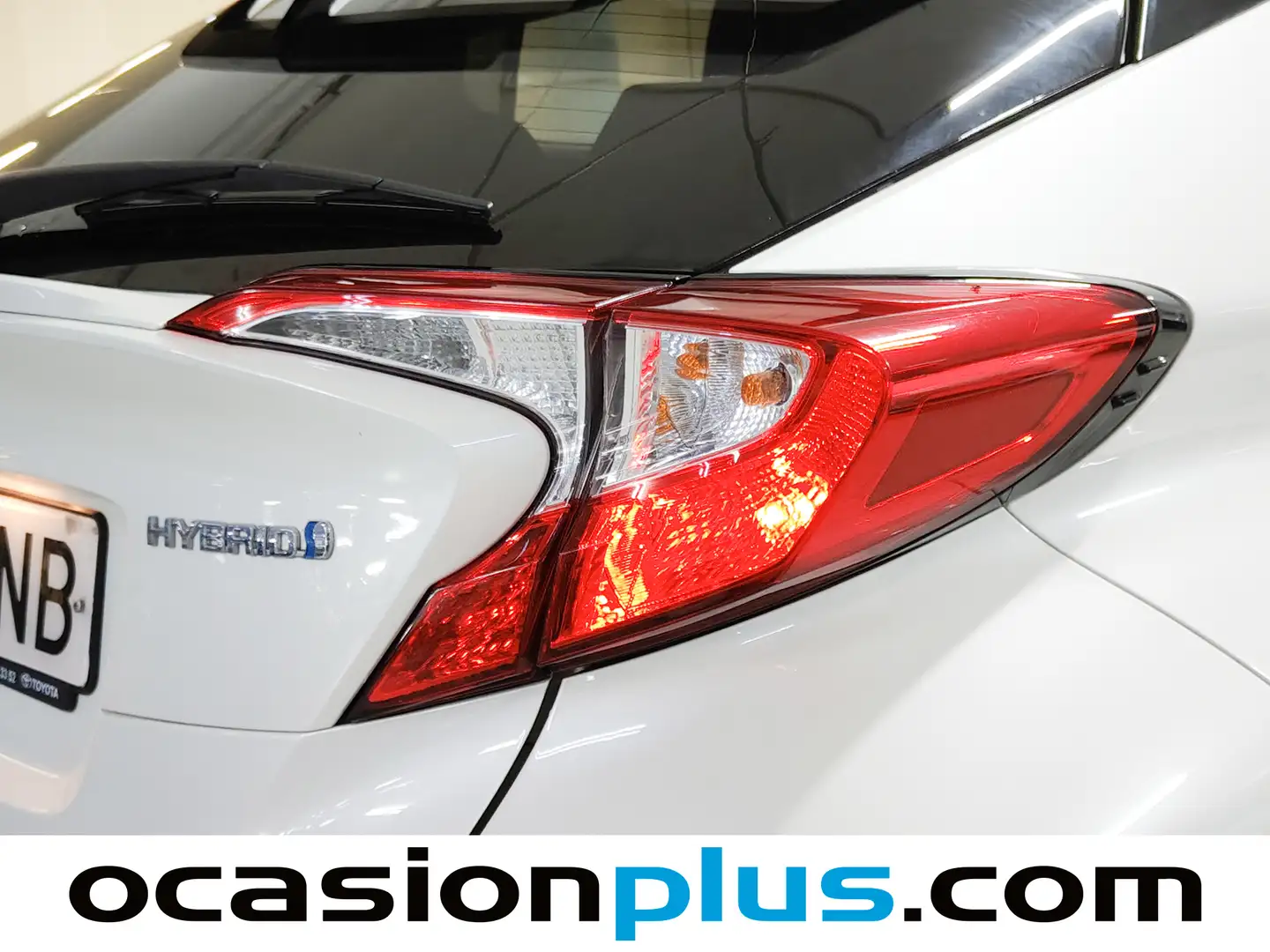 Foto Toyota C-HR Toyota C-HR 1.8 125H Advance (122 CV)