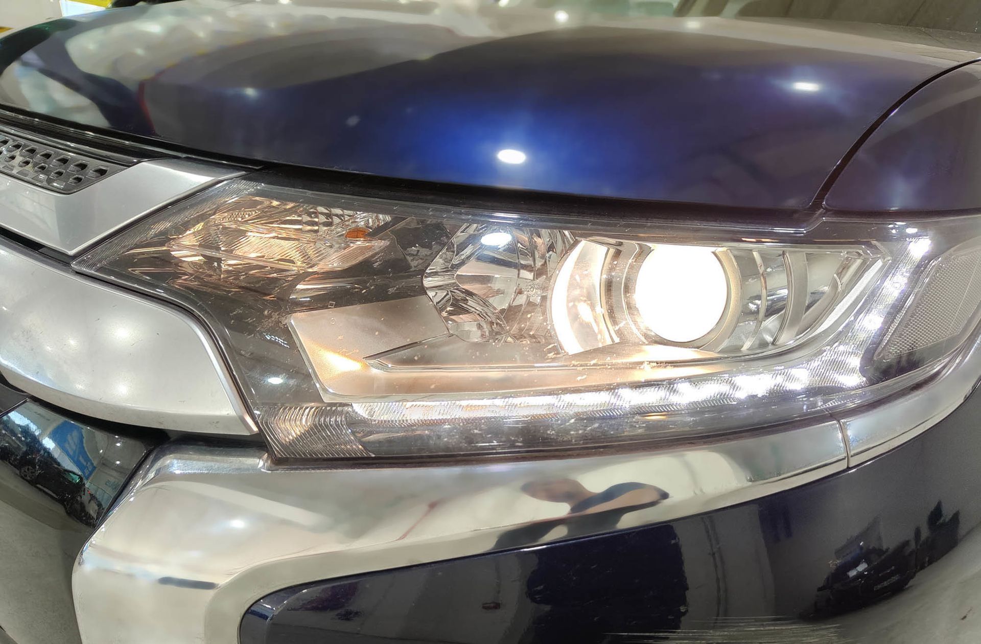 Mitsubishi Outlander 200 MPI Motion 2WD CVT 7 plazas - foto 14