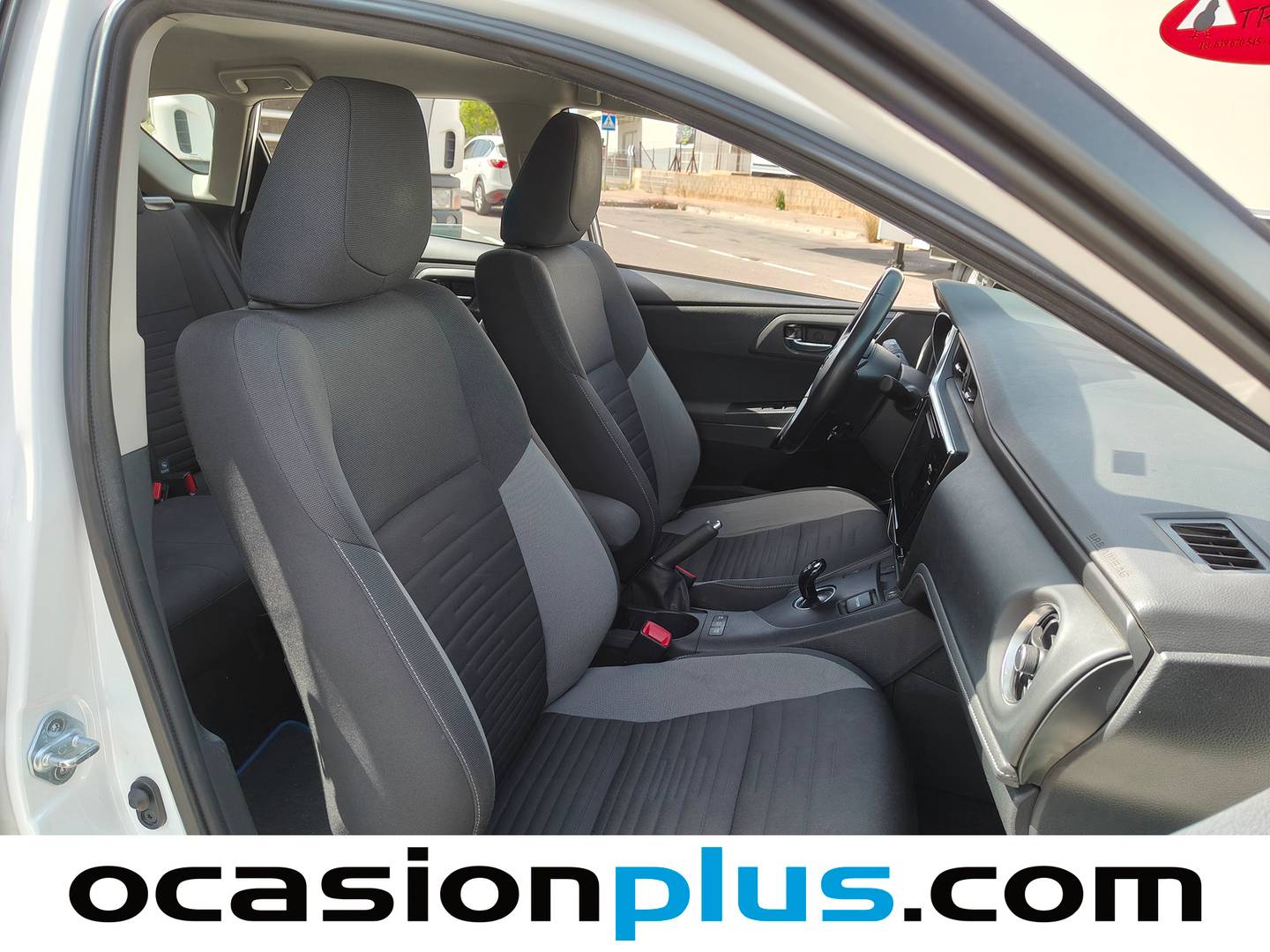 Toyota Auris Toyota Auris 140H Hybrid Active (136 CV) automático