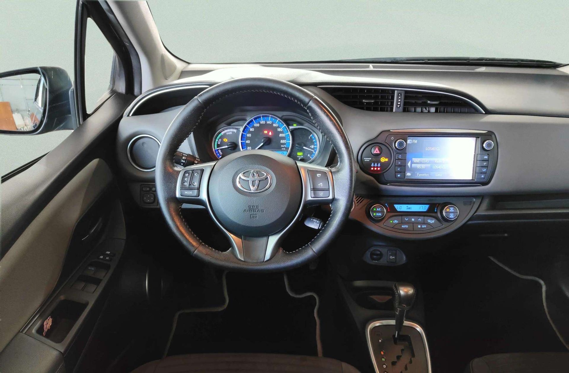 Toyota Yaris 1.5 Hybrid Advance - foto 22