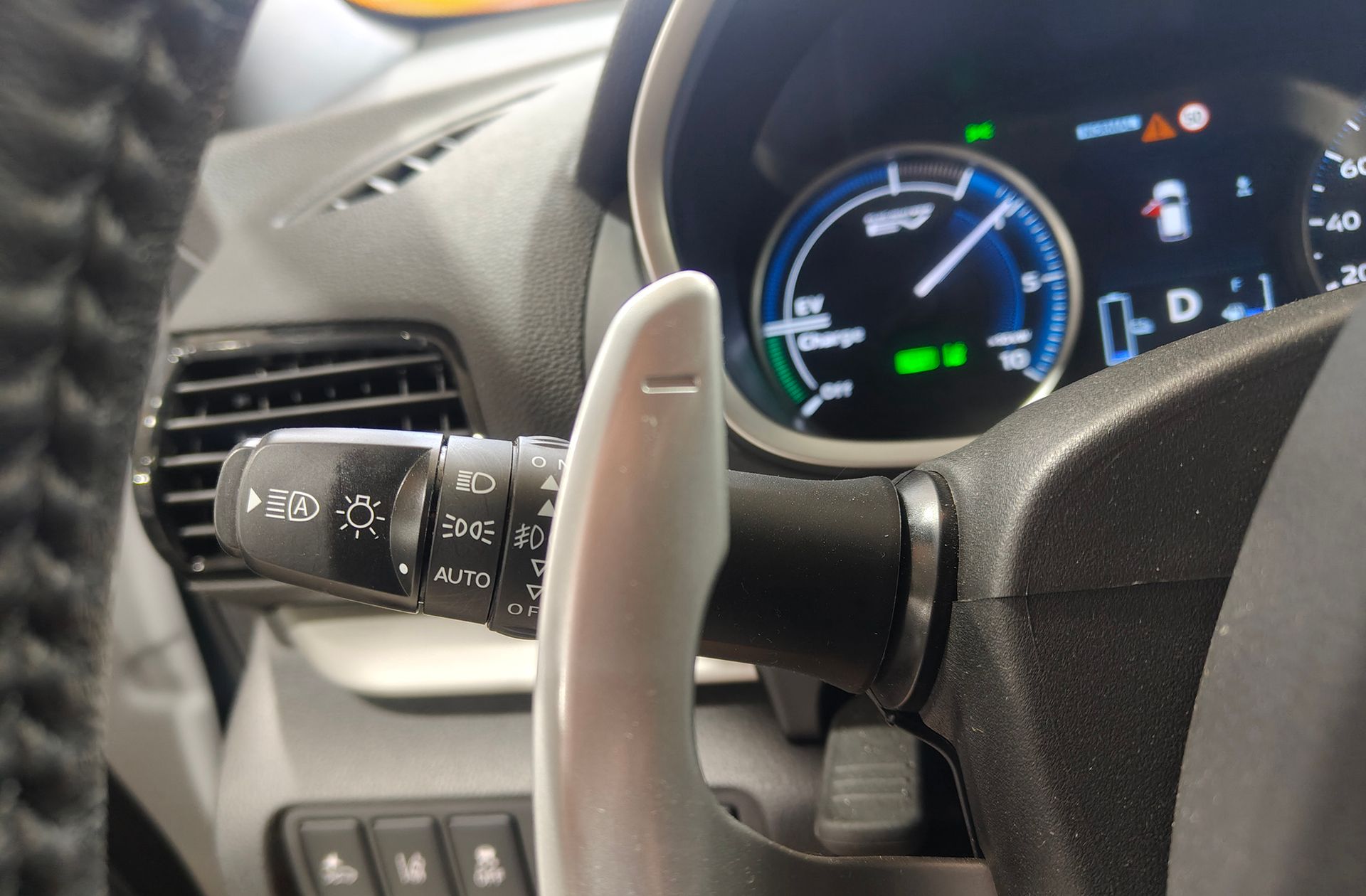 Mitsubishi Eclipse Cross 2.4 PHEV Kaiteki 4WD - foto 28