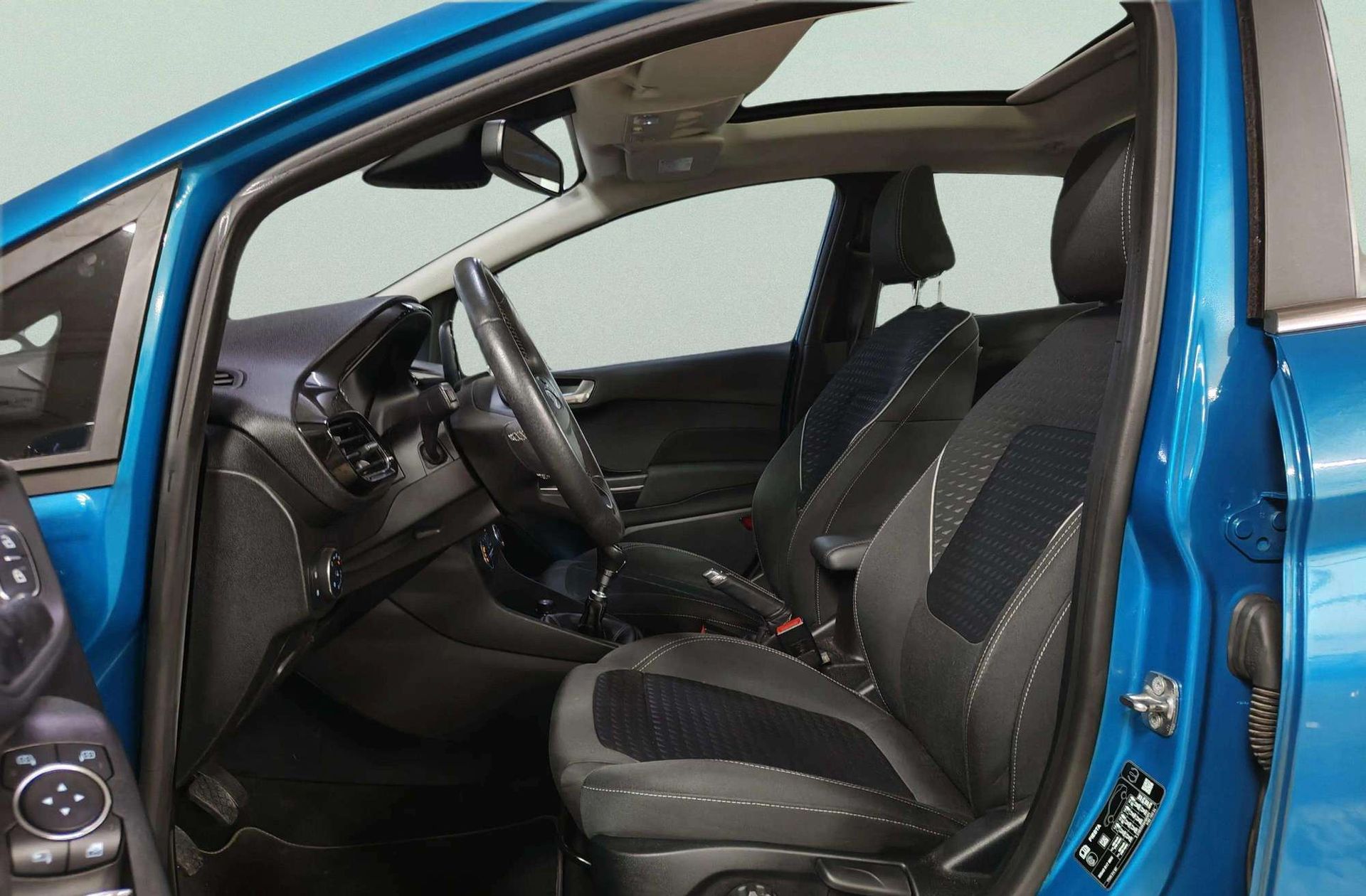Ford Fiesta 1.0 EcoBoost Titanium - foto 12