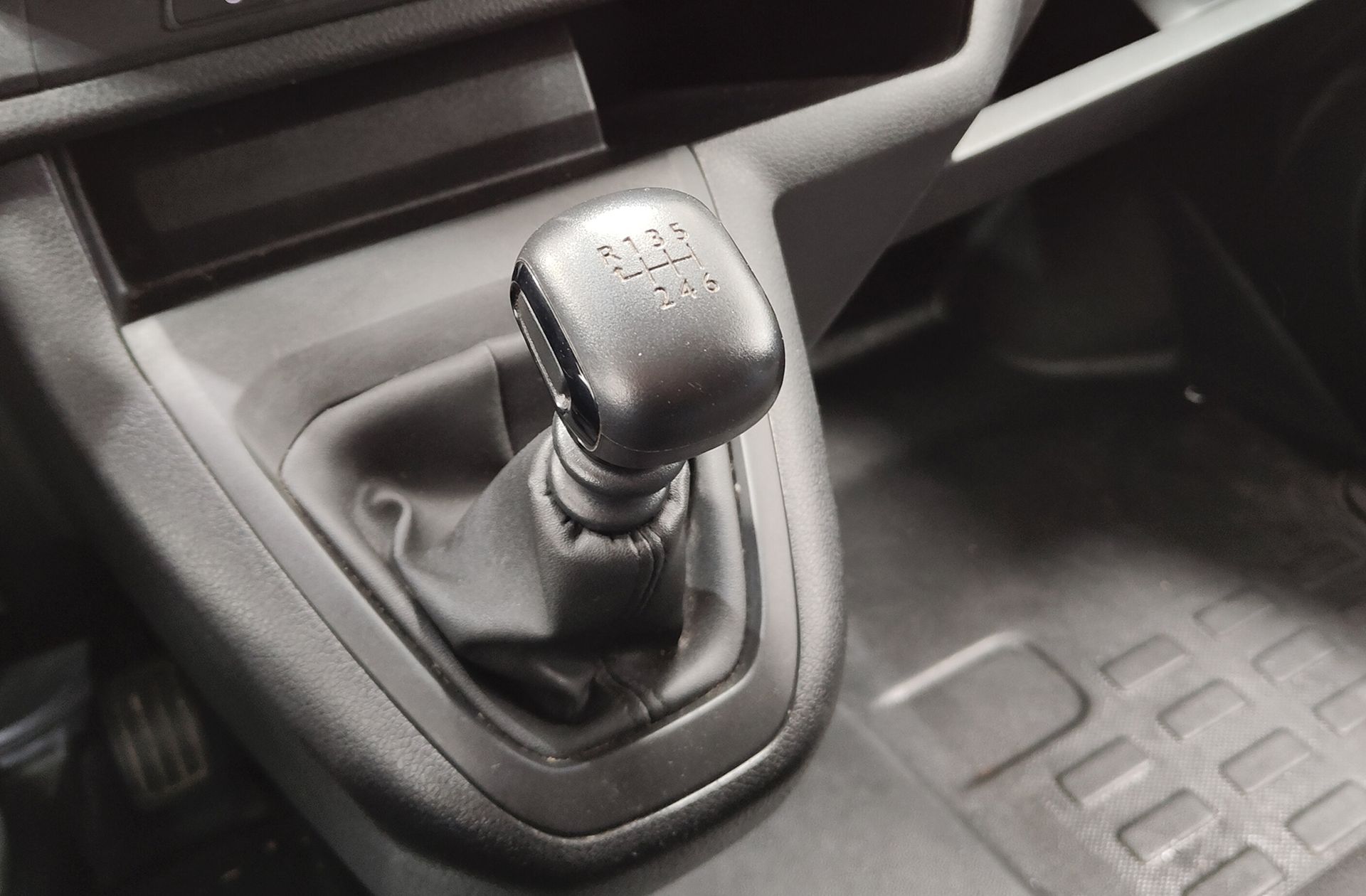 Citroën Jumpy Furgon BlueHDi 120 Talla M - foto 5