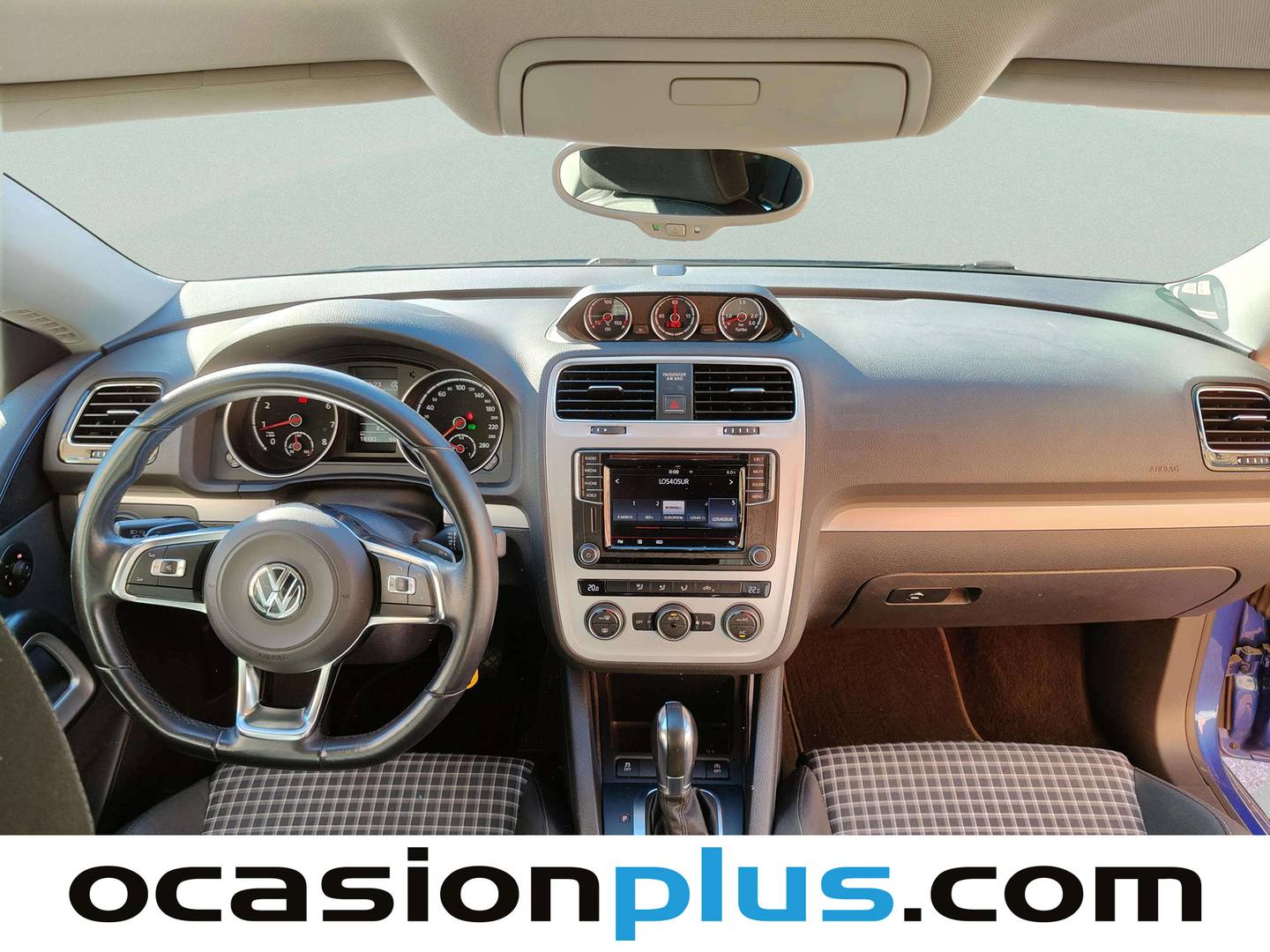 Foto Volkswagen Scirocco Volkswagen Scirocco R-Line 2.0 TSI BMT (180 CV) DSG