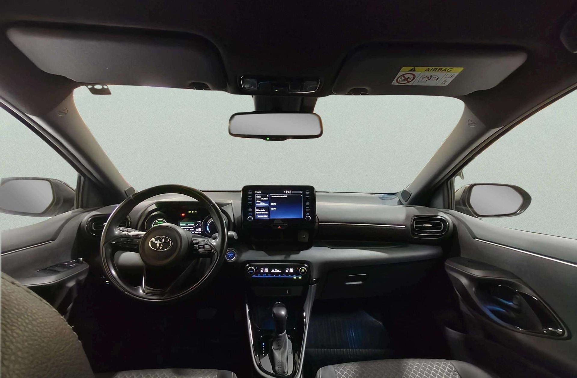 Toyota Yaris 120H Style - foto 6