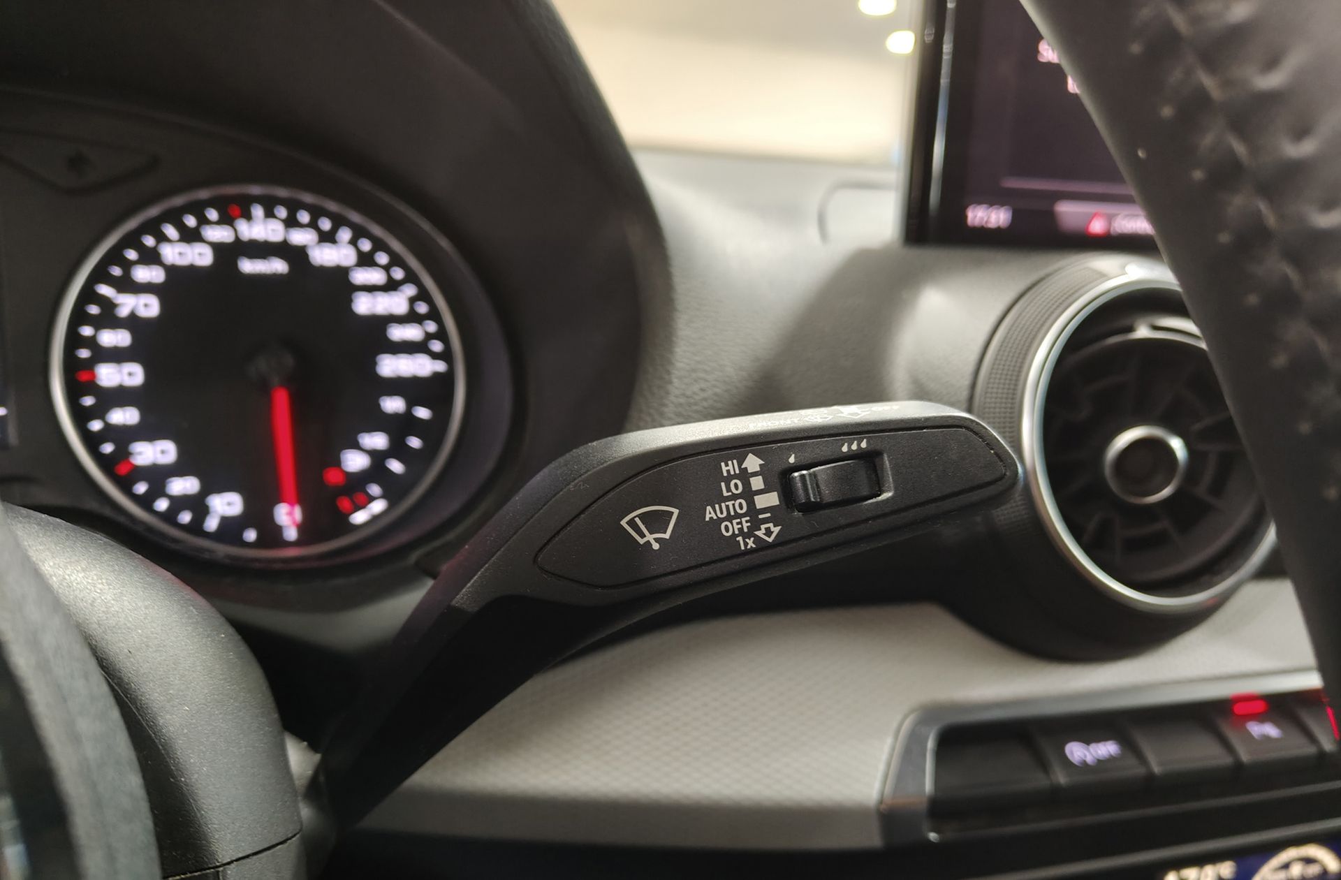 Audi Q2 design 30 TFSI S tronic - foto 27