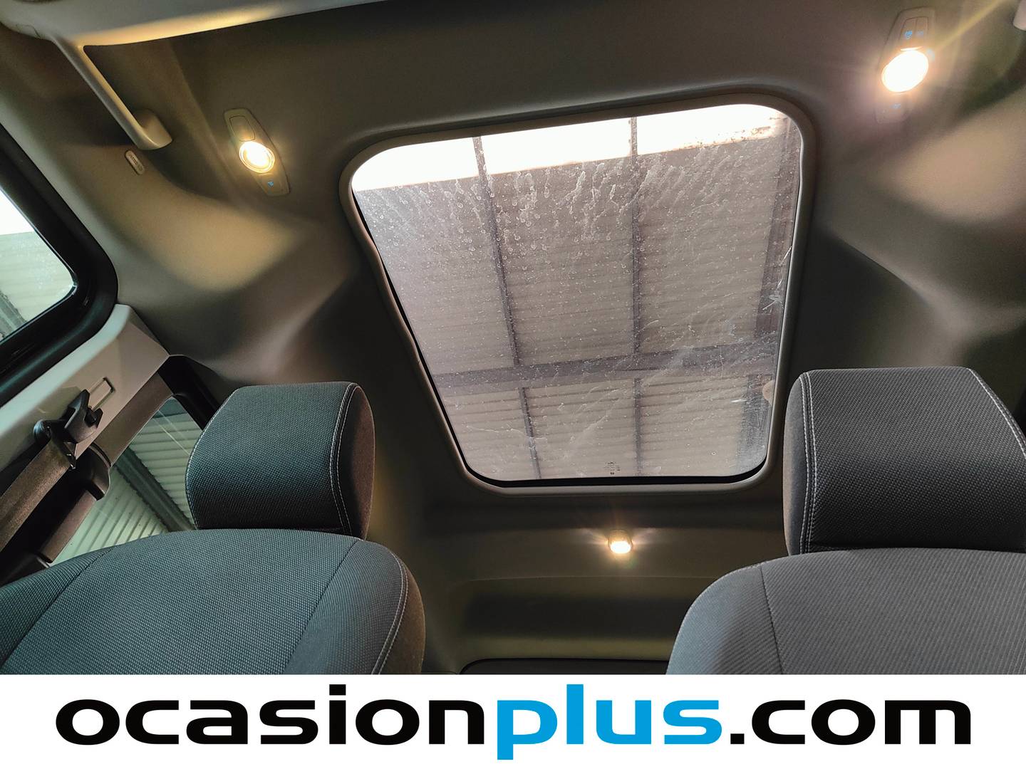 Foto Ford Tourneo Connect Ford Tourneo Connect 1.5 TDCI S&S Titanium  (120 CV)