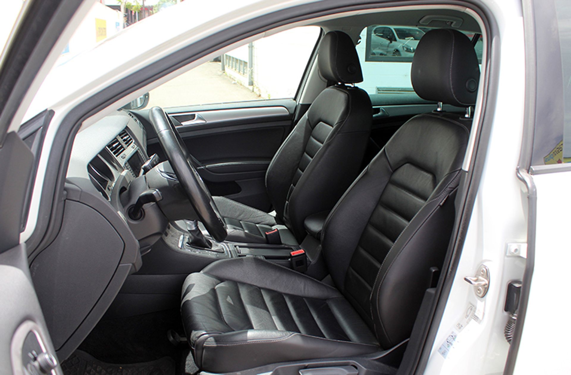 Volkswagen Golf e-Golf ePower - foto 16
