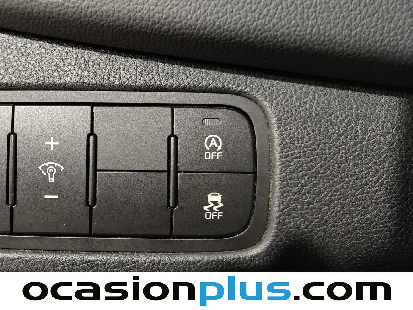 Foto KIA Carens Kia Carens 1.7 CRDi VGT UEFA Euro2016 Eco-Dynamic (115 CV) 7 Plazas