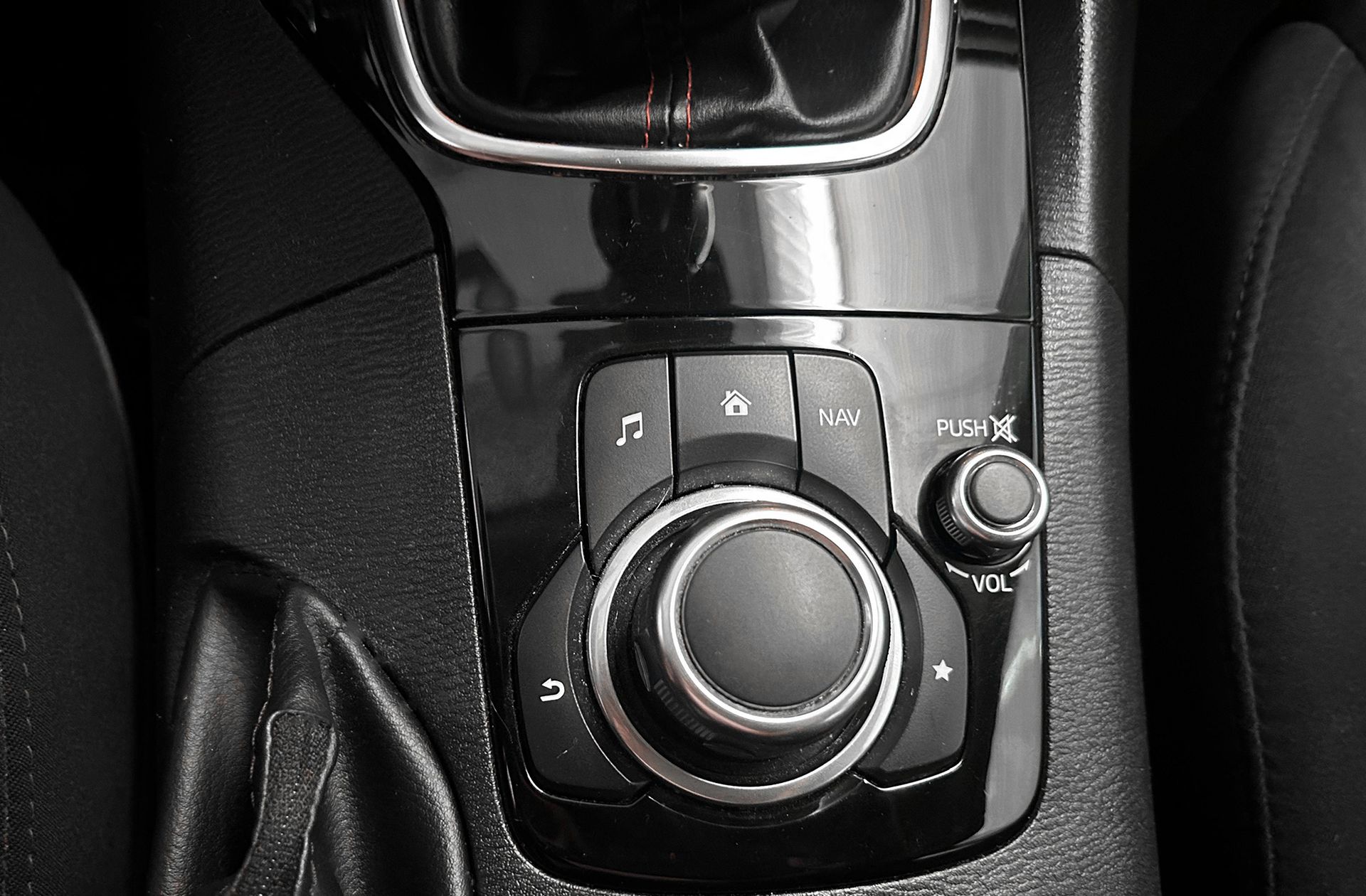 Mazda Mazda3 1.5 DE Luxury - foto 31