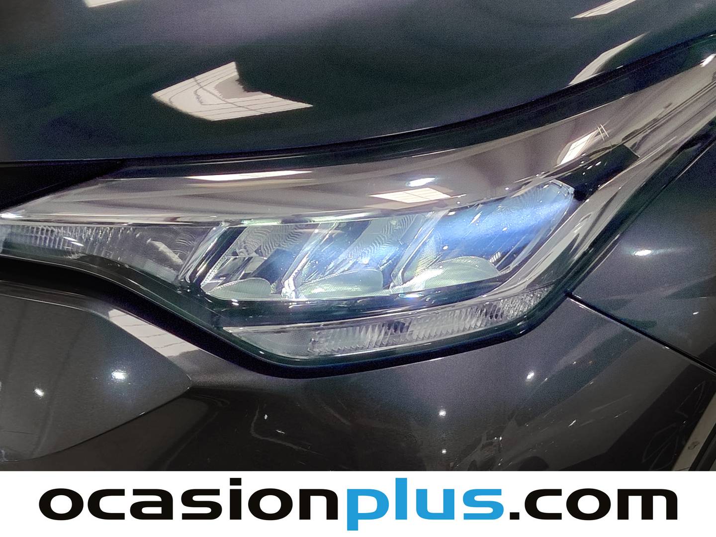 Extras del Toyota C-HR Toyota C-HR 180H Advance (184 CV)