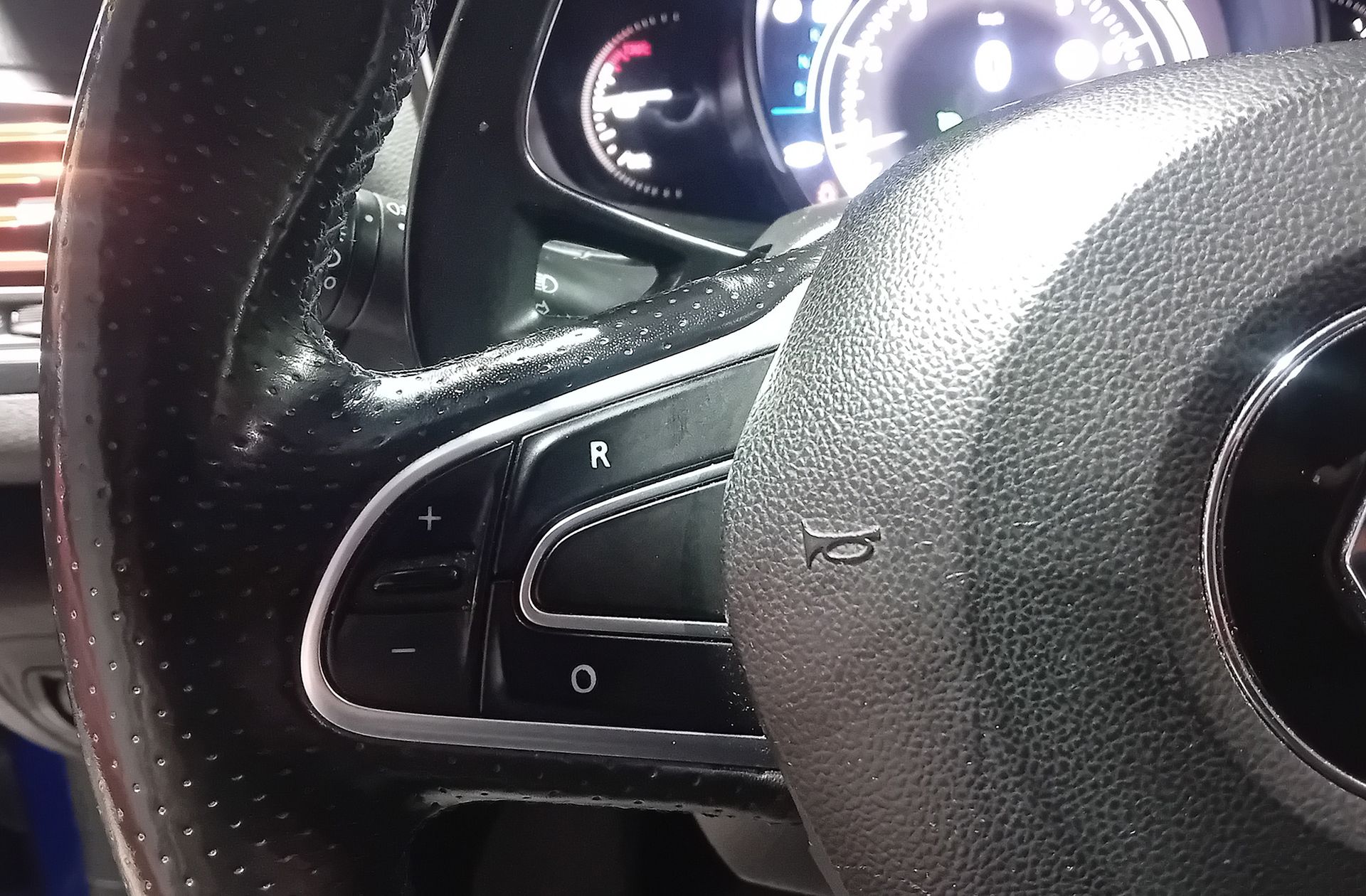 Renault Mégane GT Energy TCe EDC - foto 25