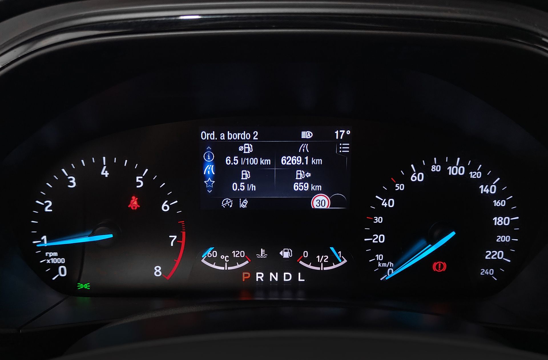 Ford Focus 1.0 EcoBoost MHEV ST-Line - foto 26