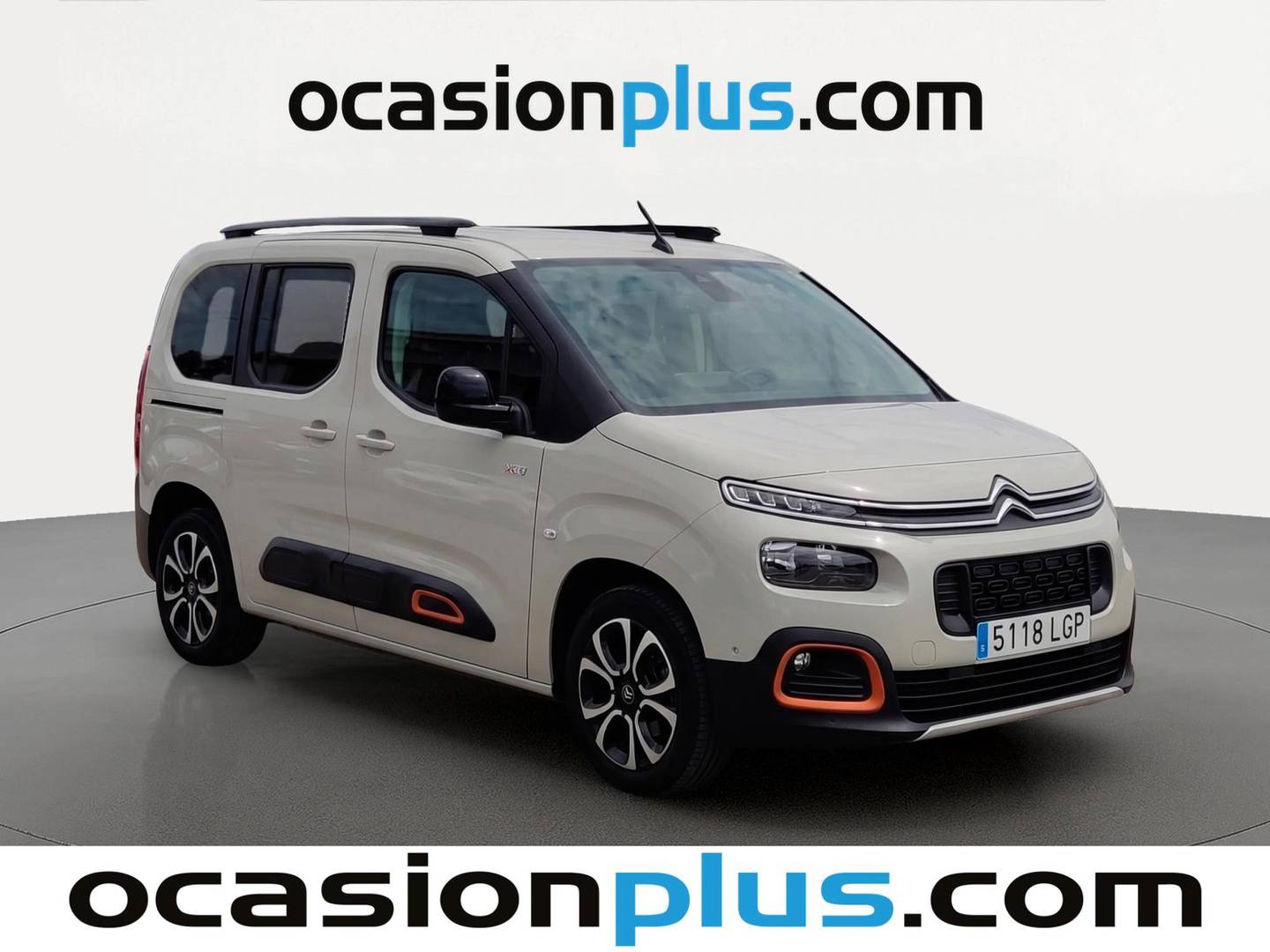 Foto delantera Citroën Berlingo Citroën Berlingo BlueHDi 130 S&S Talla M Shine (130 CV) derecha
